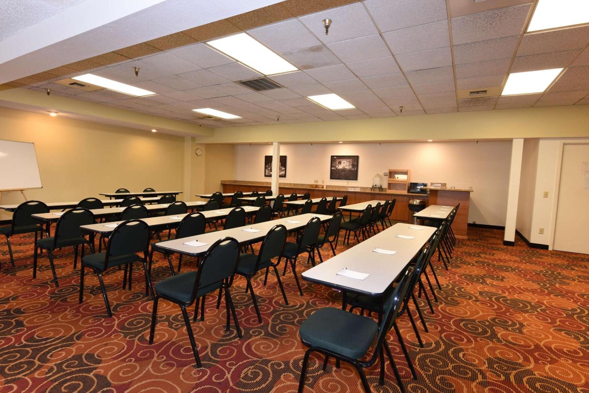 Best Western Plus Ahtanum Inn photo 59