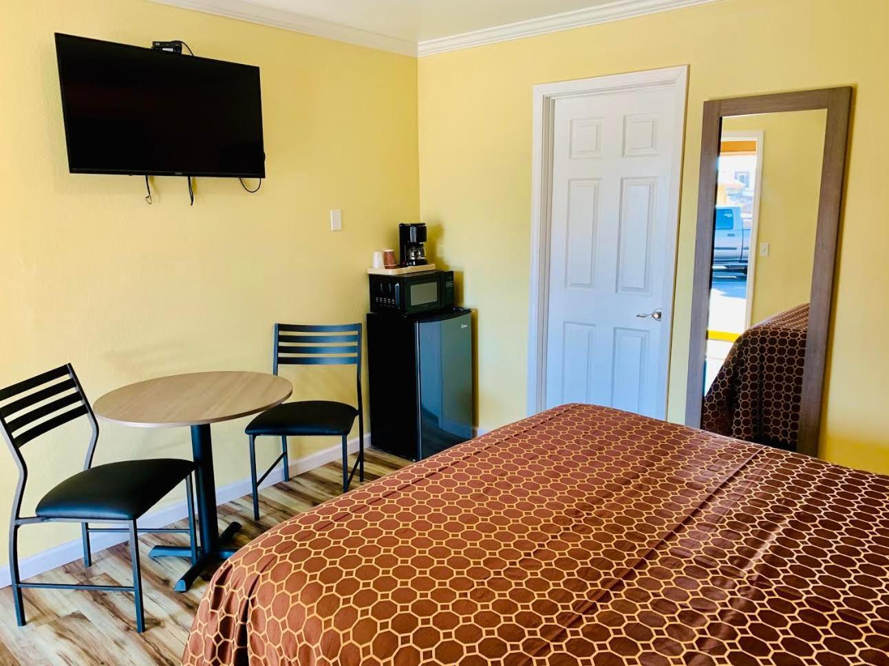 Central Coast Inn photo 41