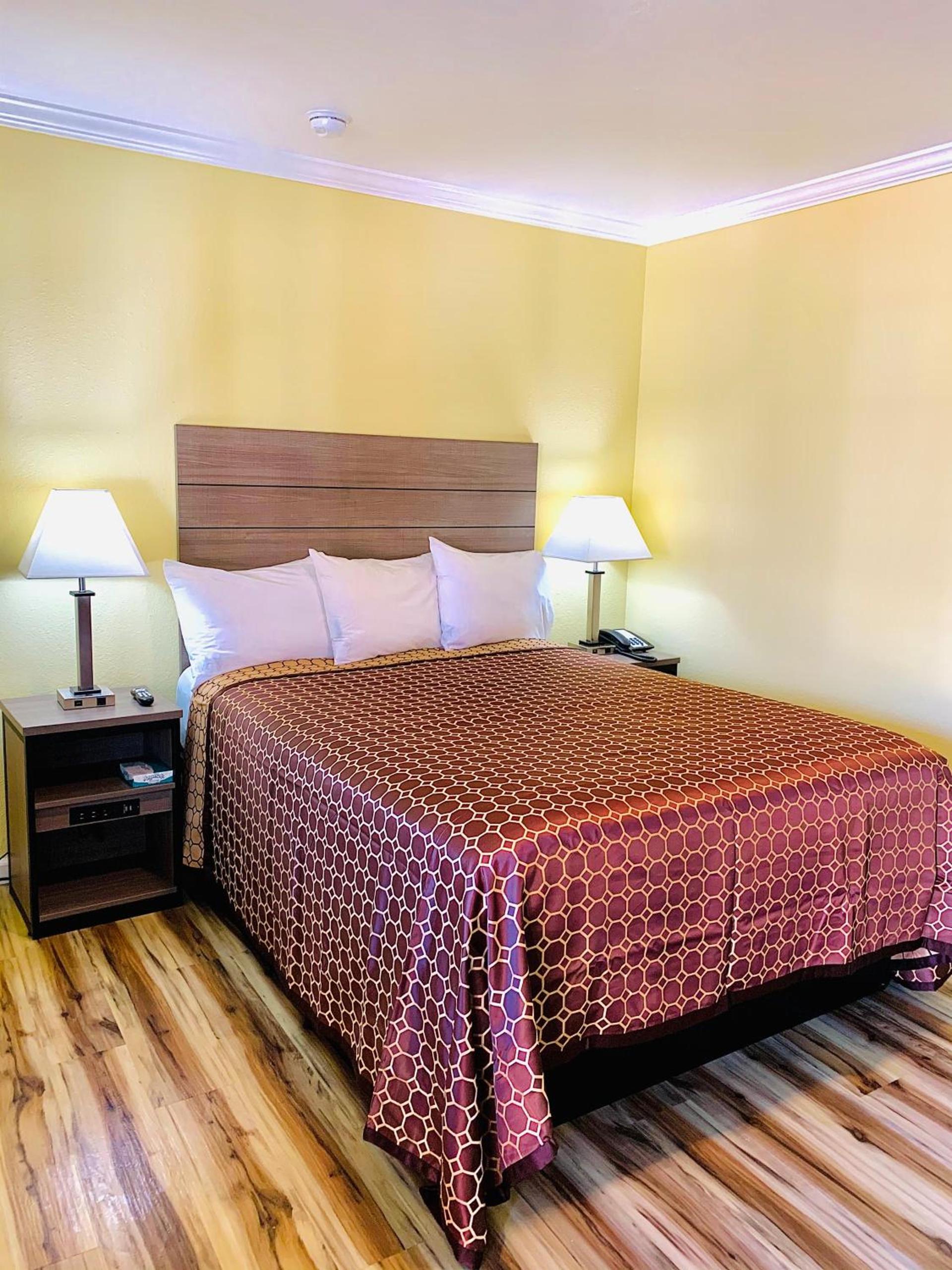 Central Coast Inn photo 39