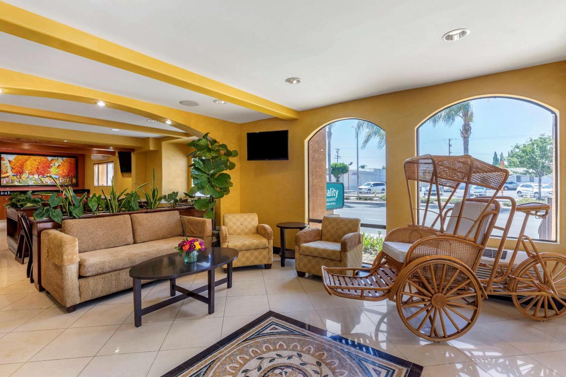 Quality Inn & Suites Westminster Seal Beach photo 3