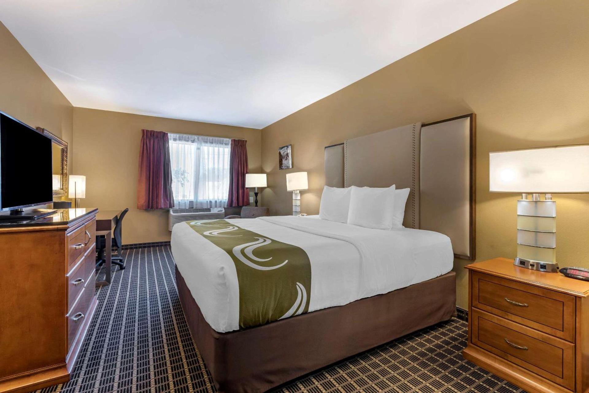Quality Inn & Suites Westminster Seal Beach photo 5