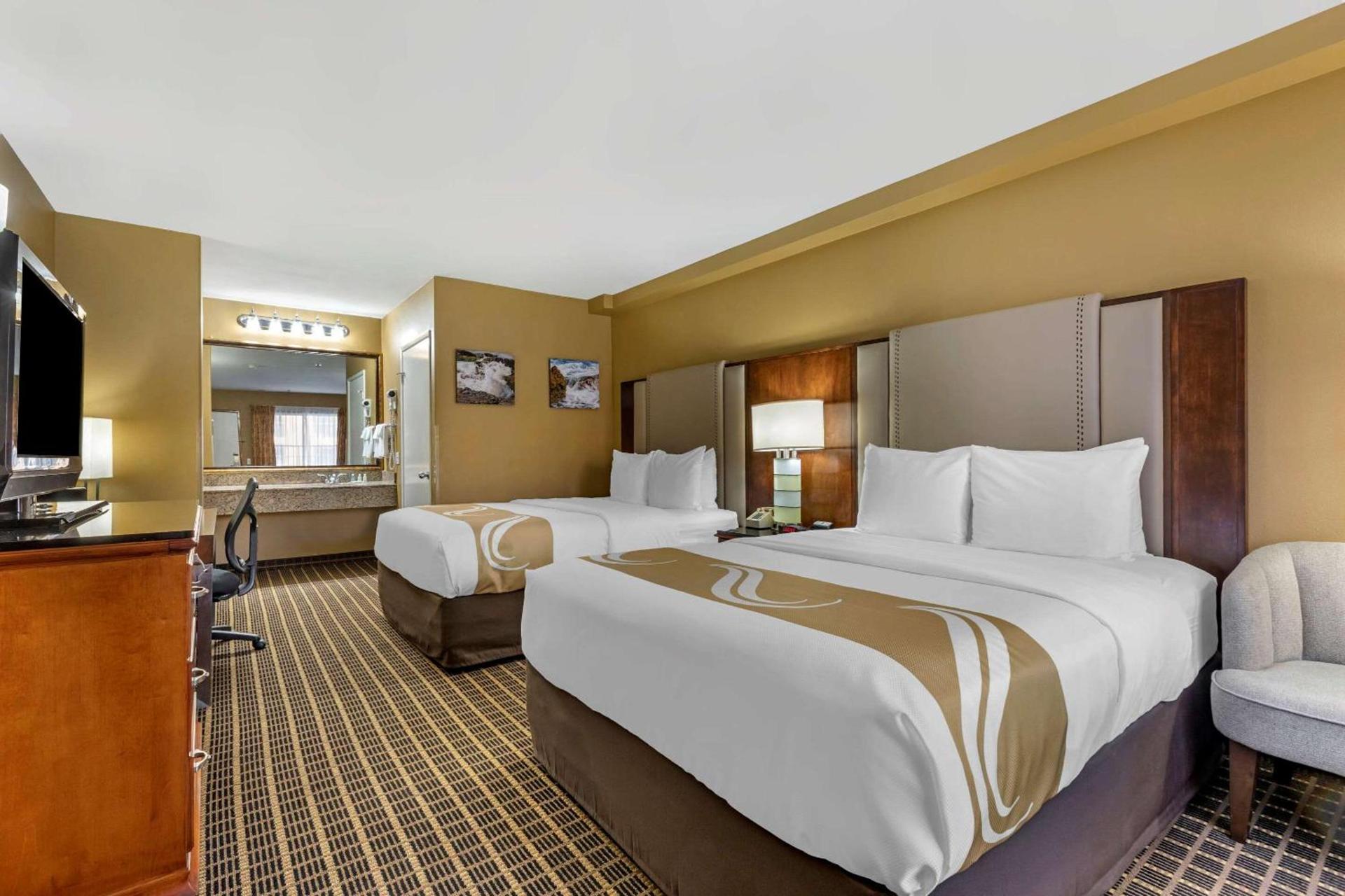 Quality Inn & Suites Westminster Seal Beach photo 13