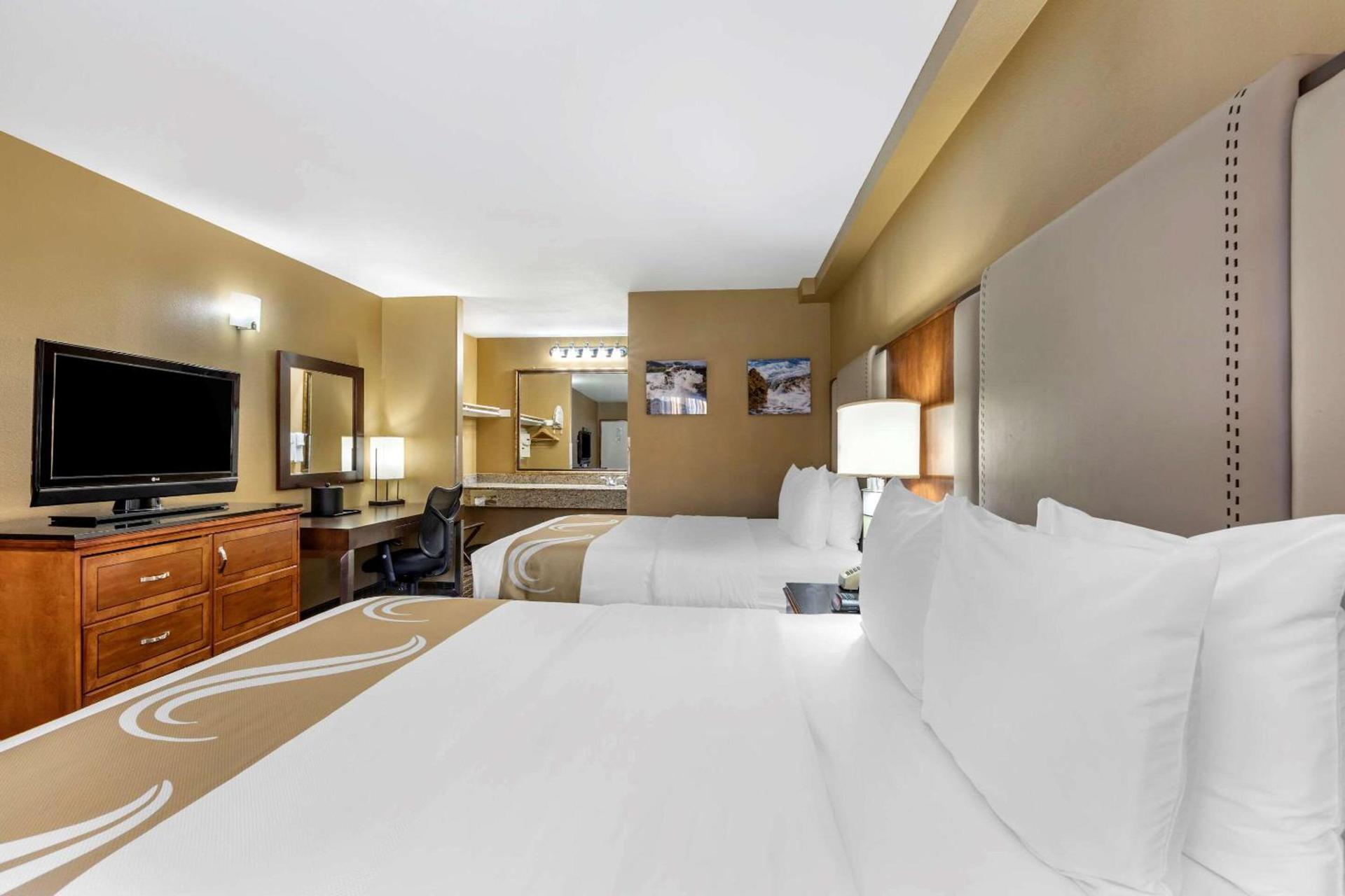 Quality Inn & Suites Westminster Seal Beach photo 15