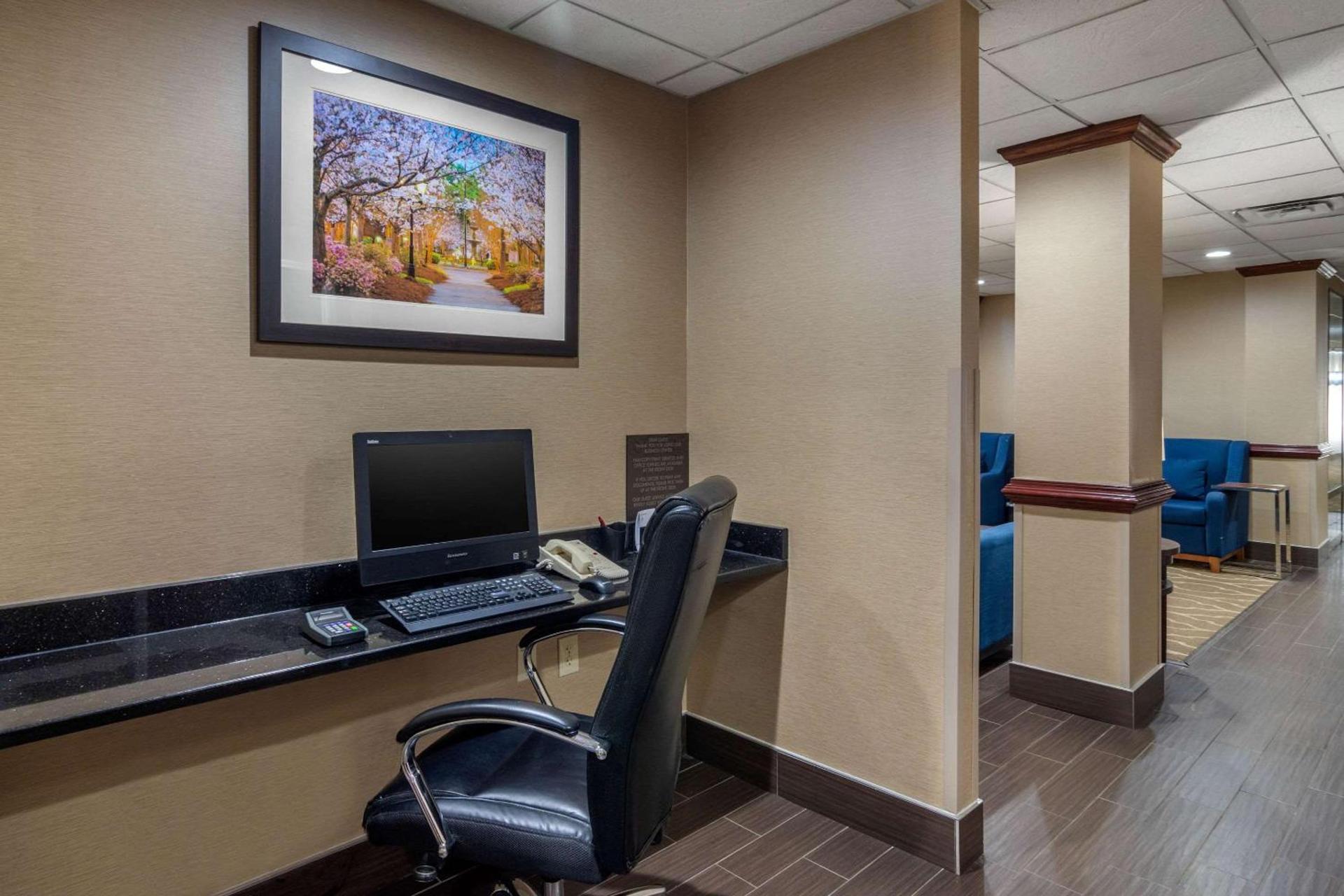 Comfort Suites Woodstock - Atlanta North photo 44