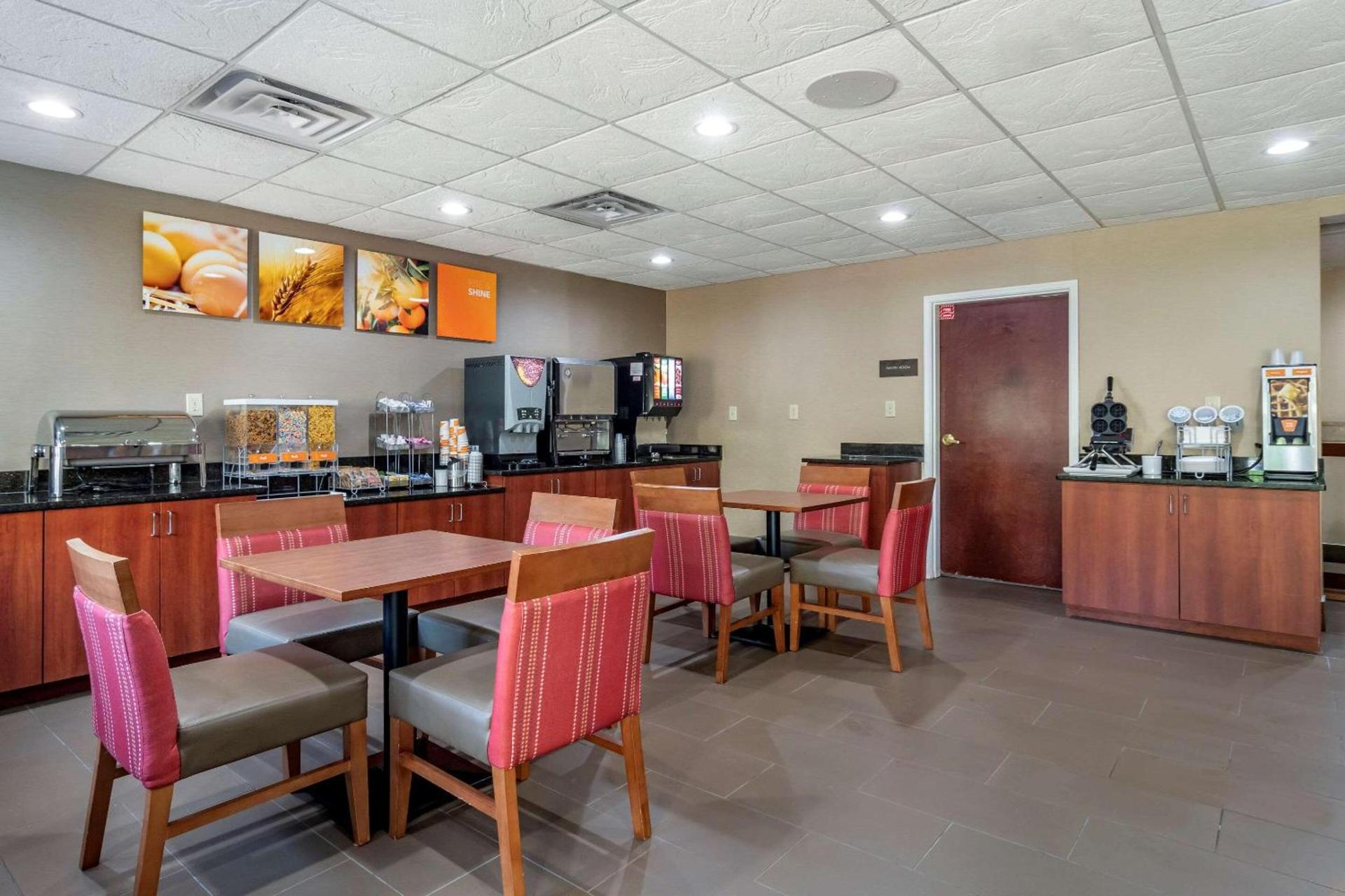 Comfort Suites Woodstock - Atlanta North photo 47