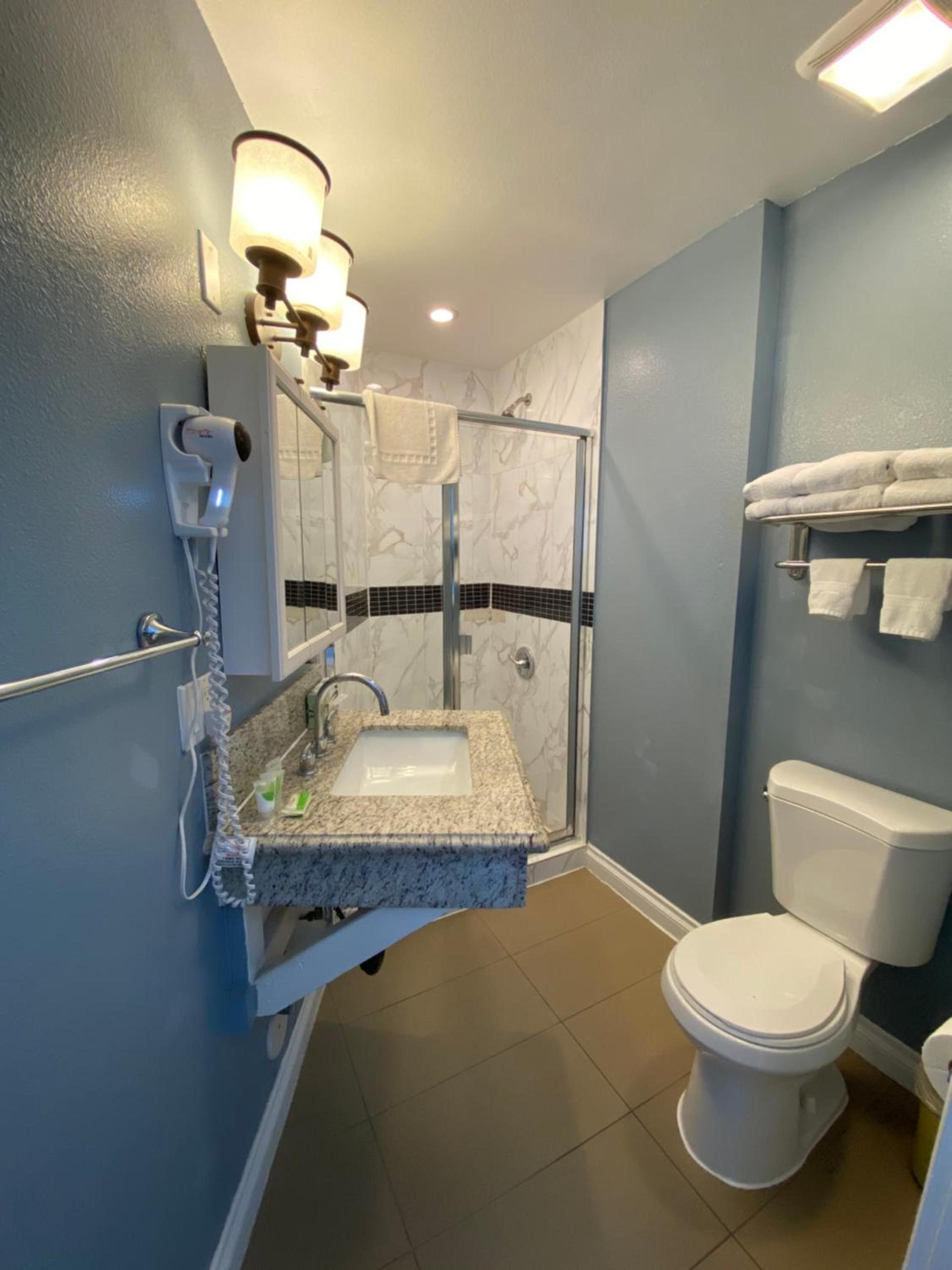 Ocean Surf Inn & Suites photo 59