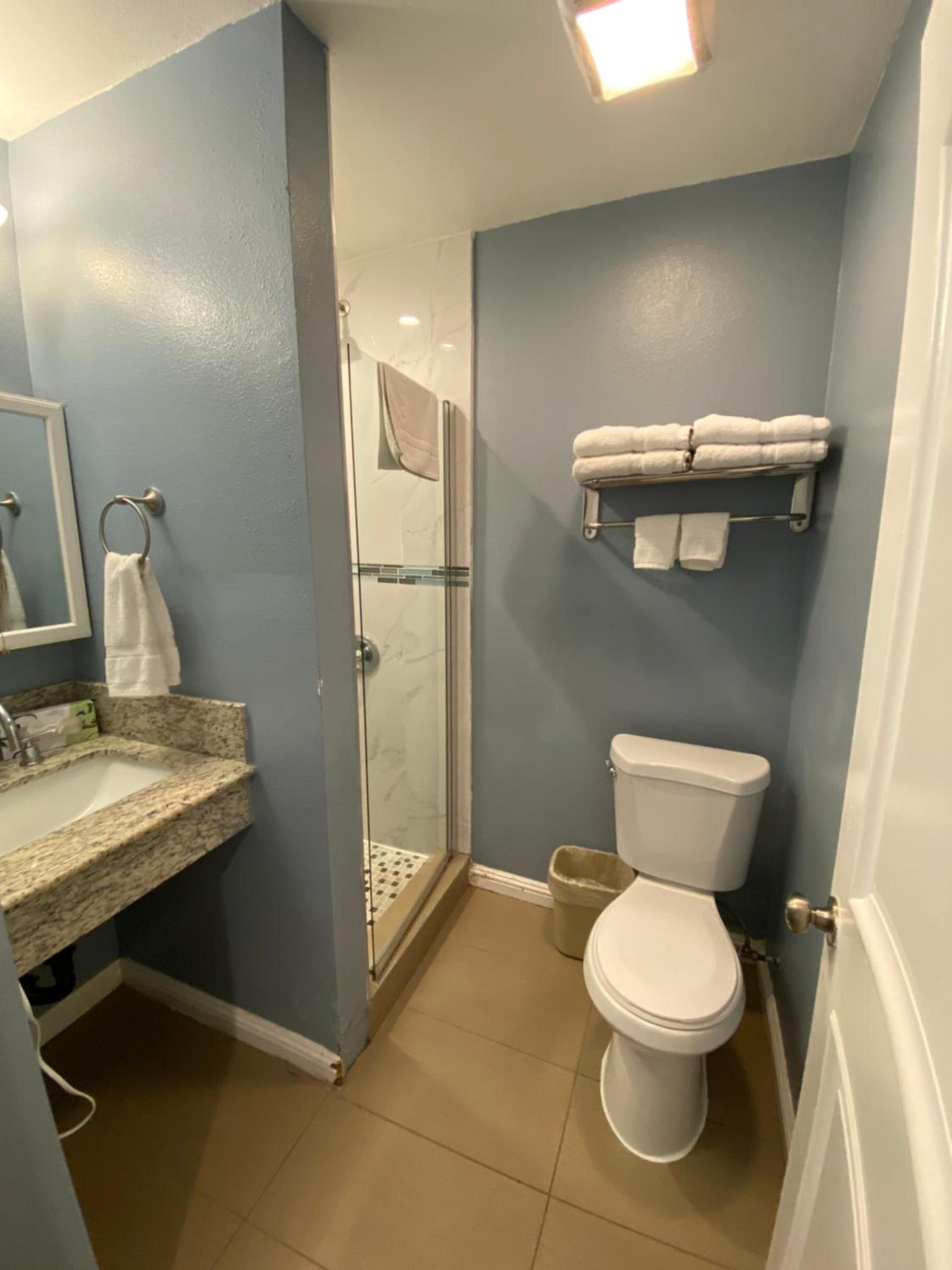 Ocean Surf Inn & Suites photo 58