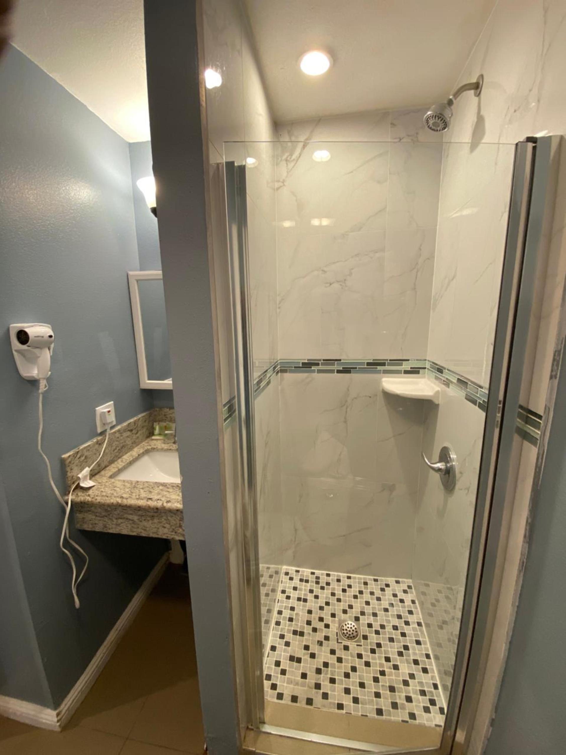 Ocean Surf Inn & Suites photo 57