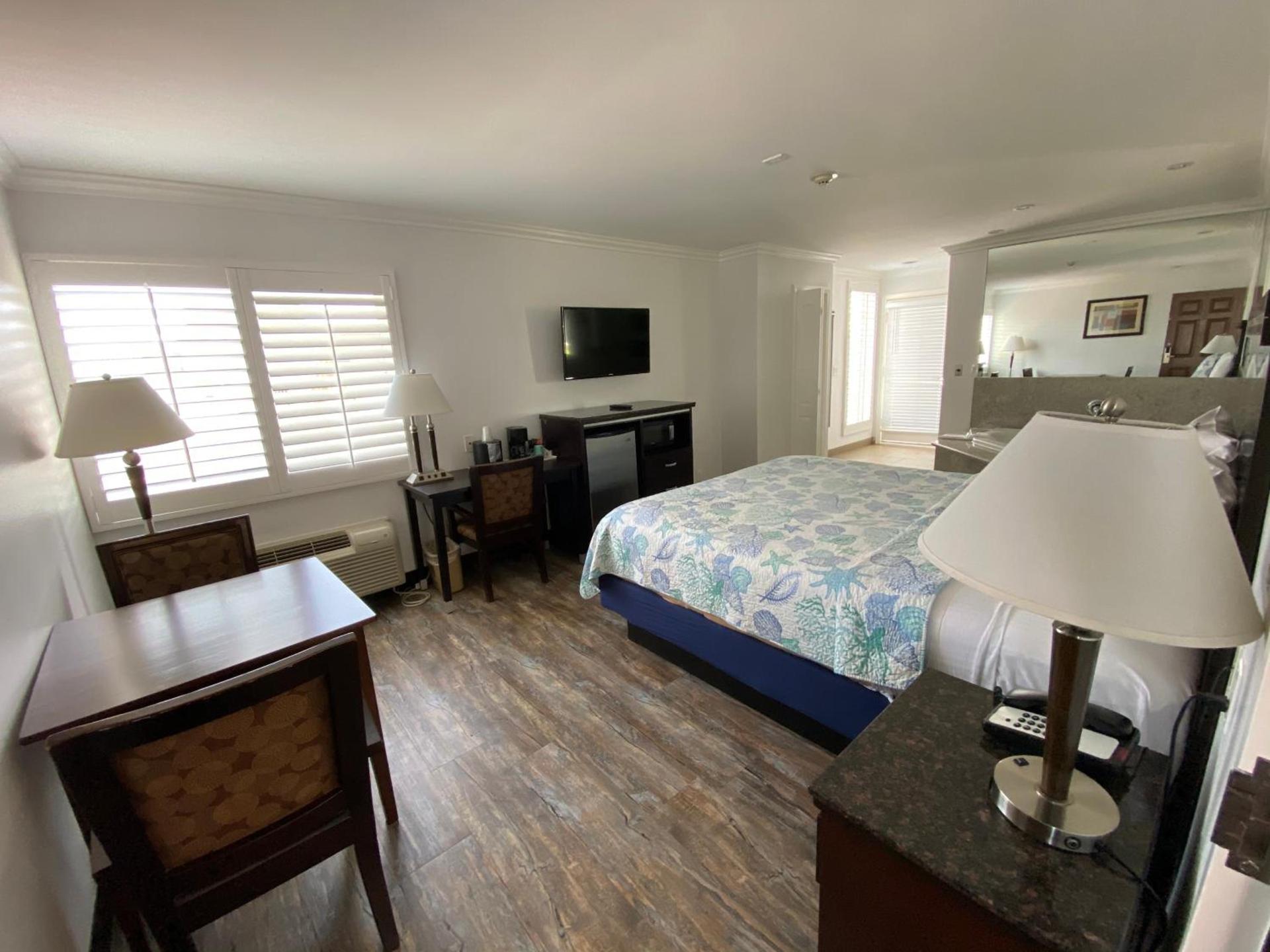 Ocean Surf Inn & Suites photo 56