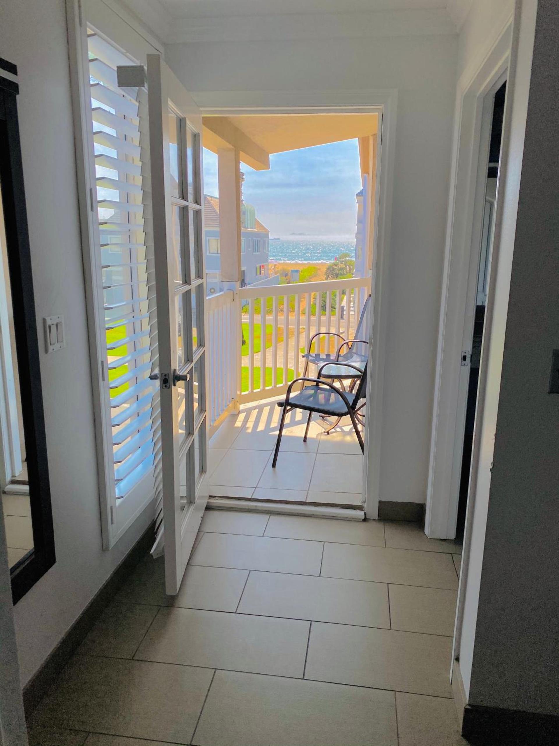 Ocean Surf Inn & Suites photo 54