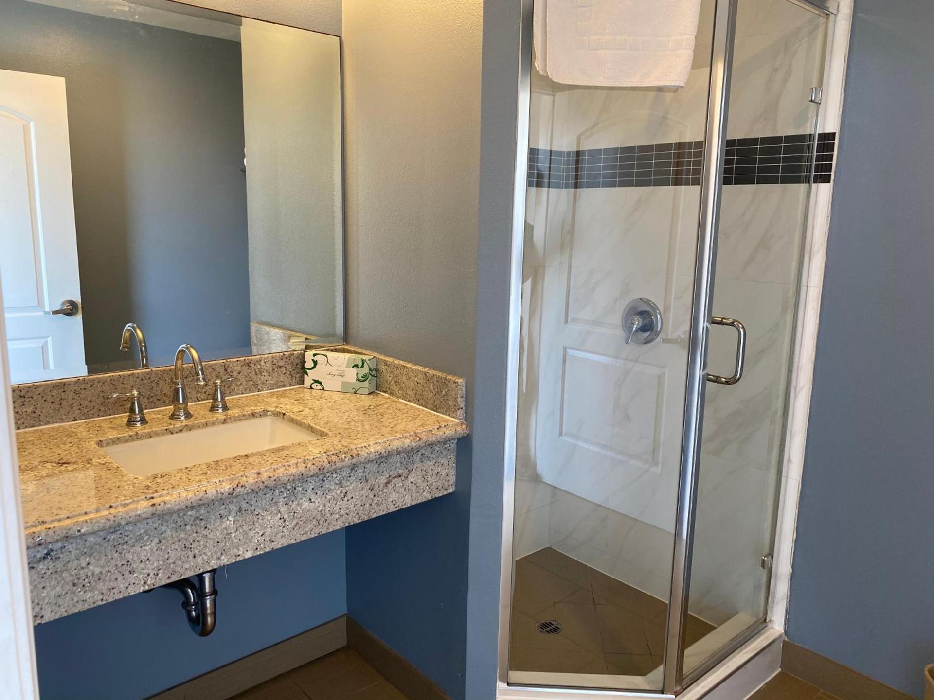 Ocean Surf Inn & Suites photo 49