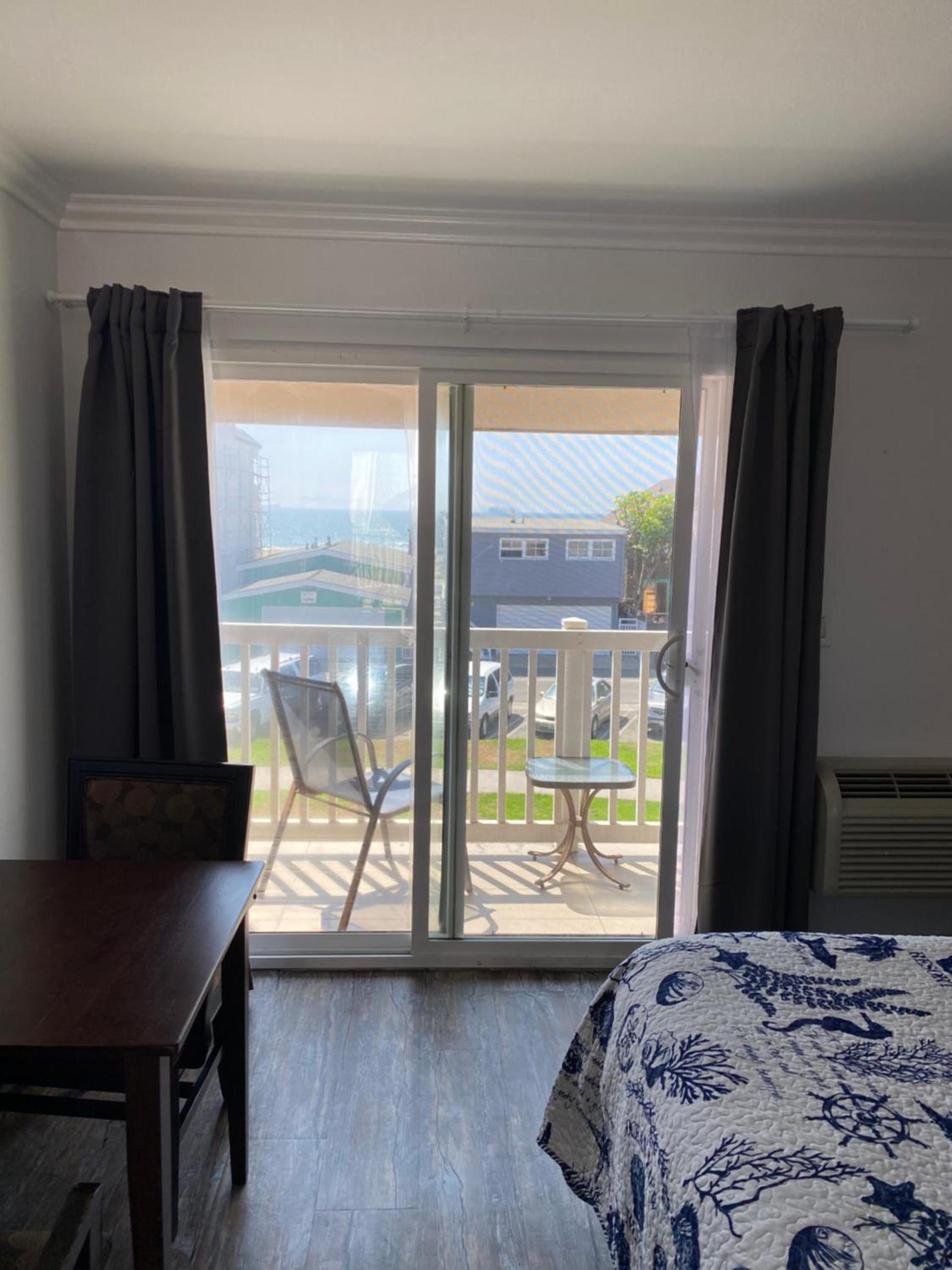 Ocean Surf Inn & Suites photo 43