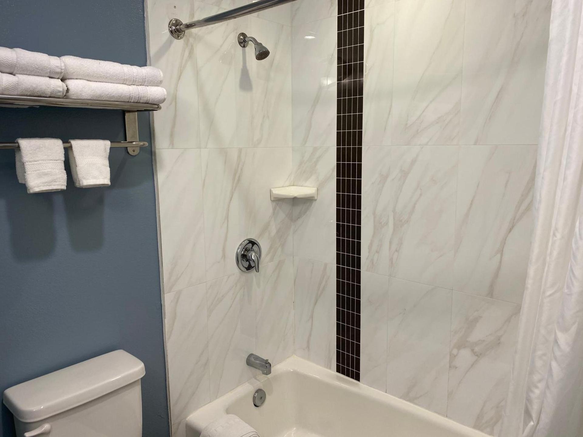 Ocean Surf Inn & Suites photo 41