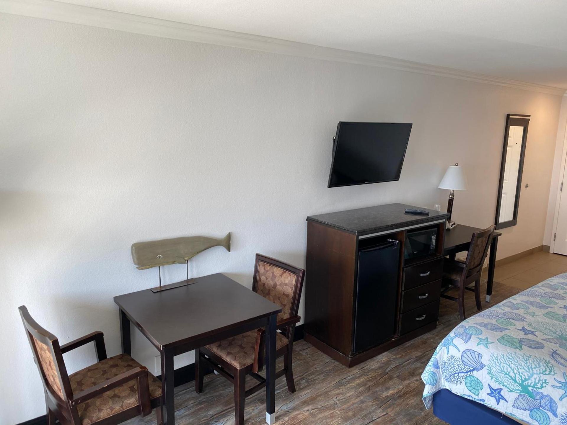 Ocean Surf Inn & Suites photo 37