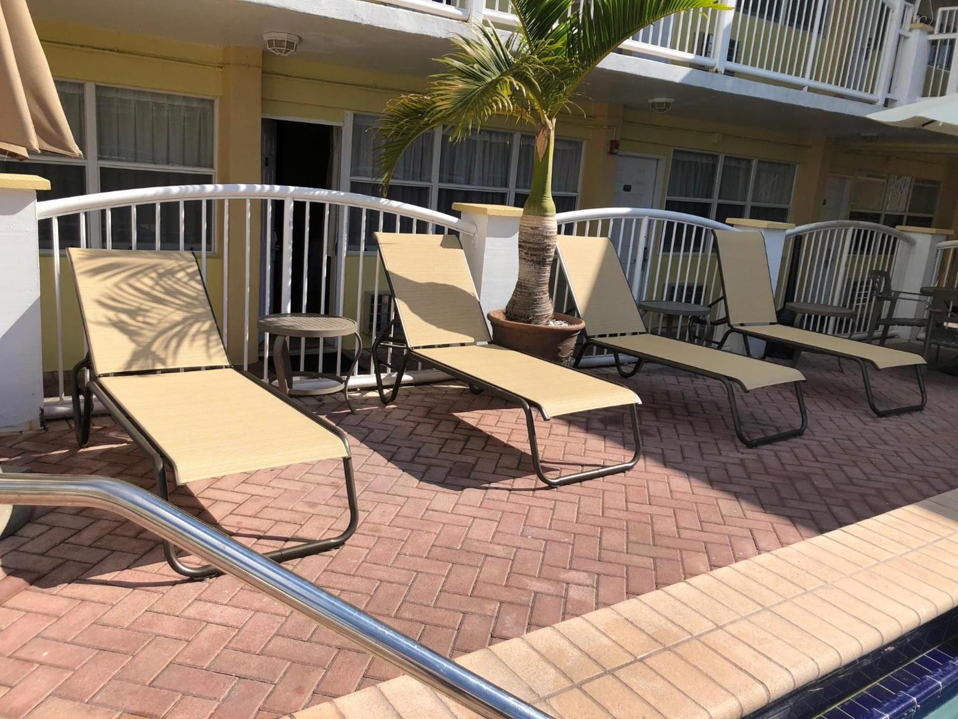 Beach Place Hotel photo 2