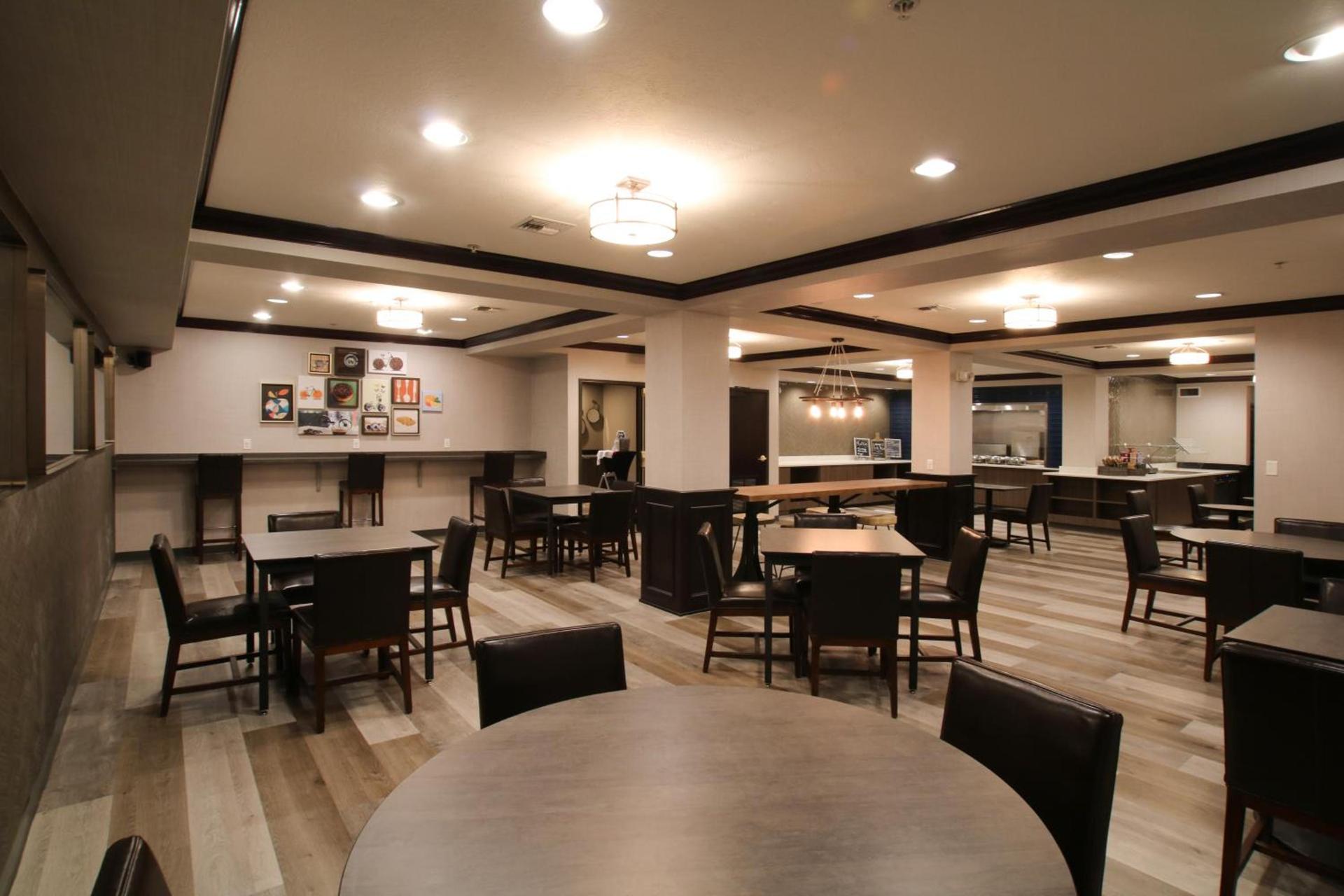 Oxford Suites Spokane Downtown photo 5