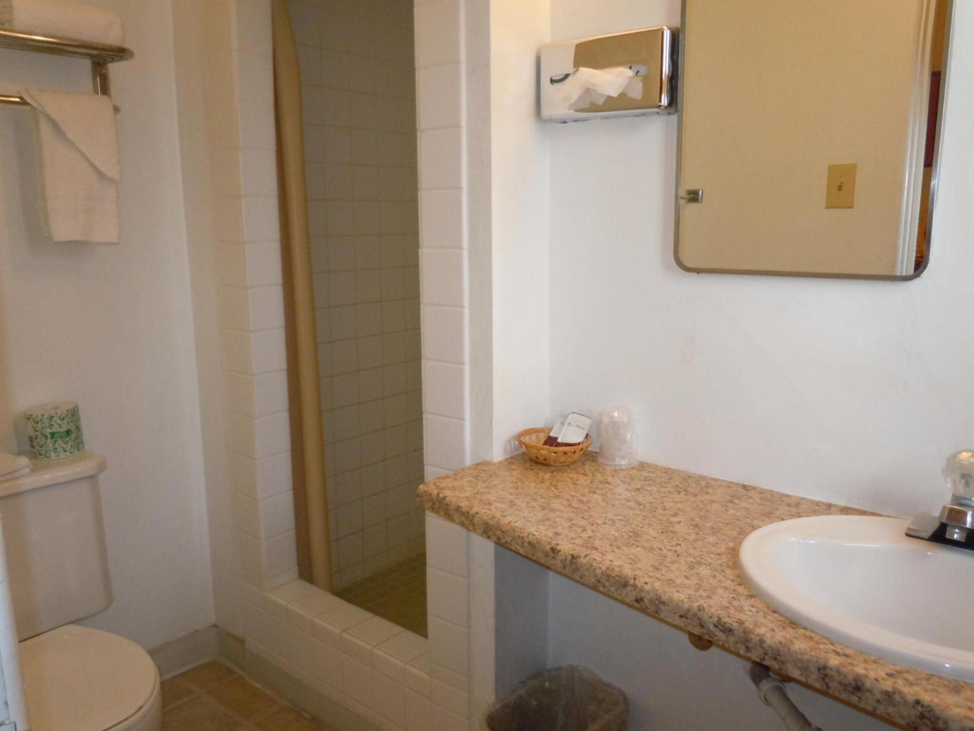 Value Inn photo 9