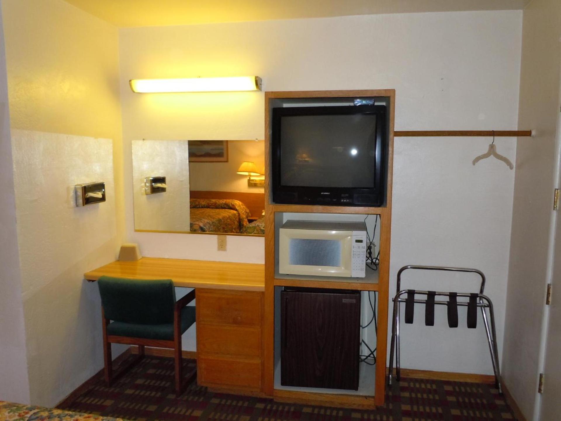 Value Inn photo 13
