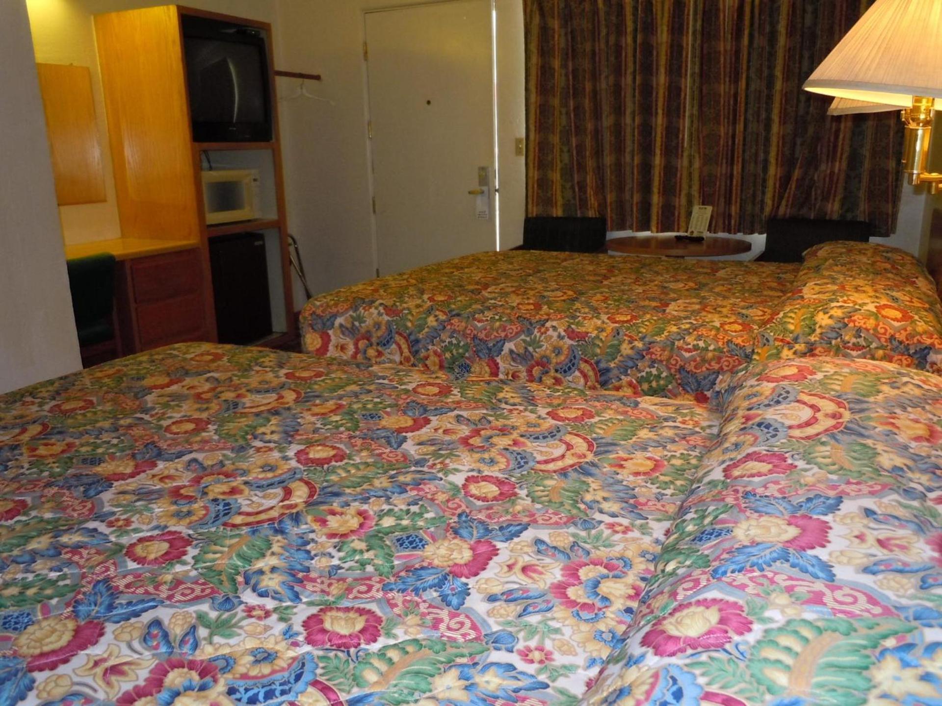 Value Inn photo 14
