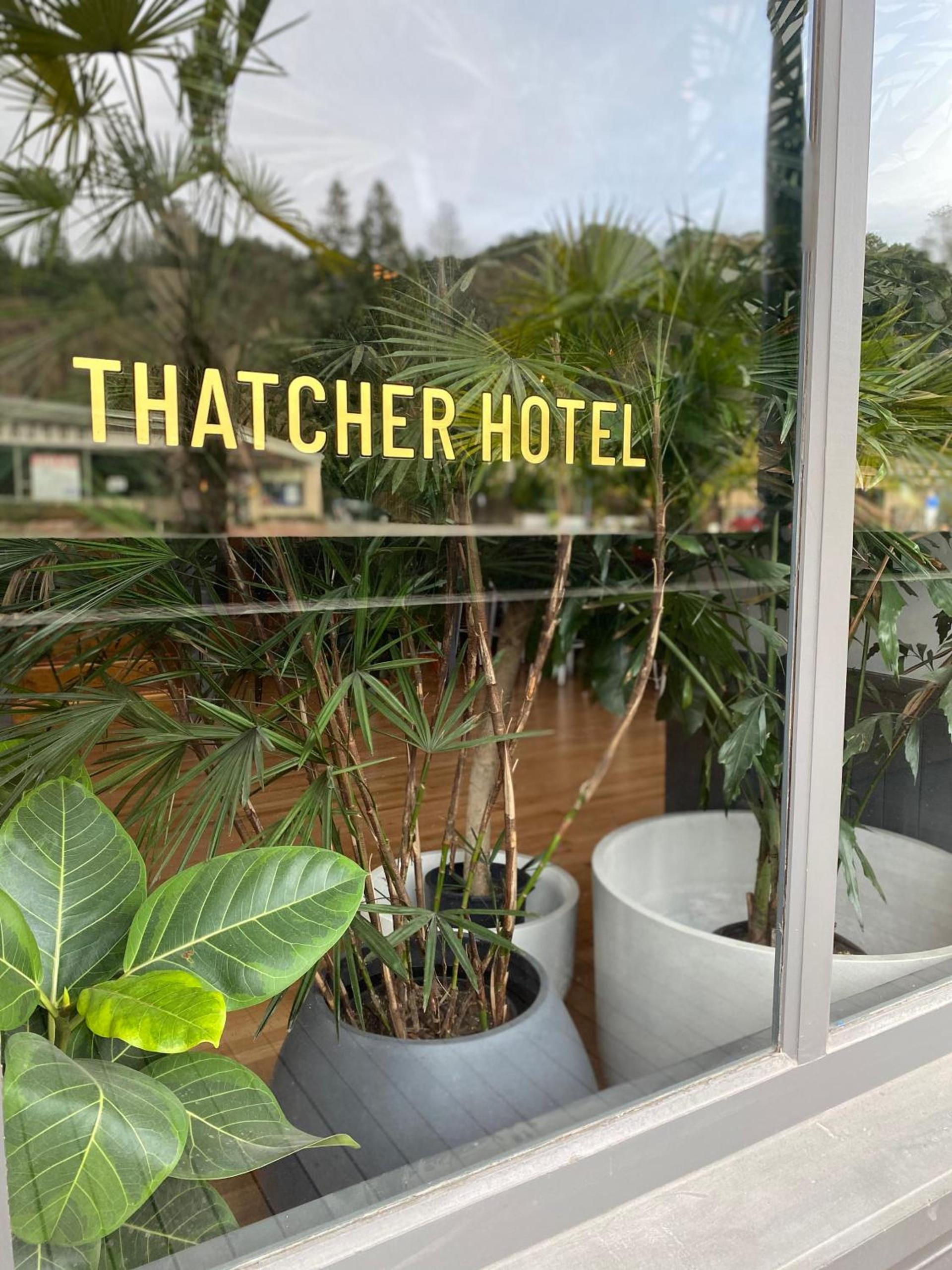 Thatcher Hotel photo 26