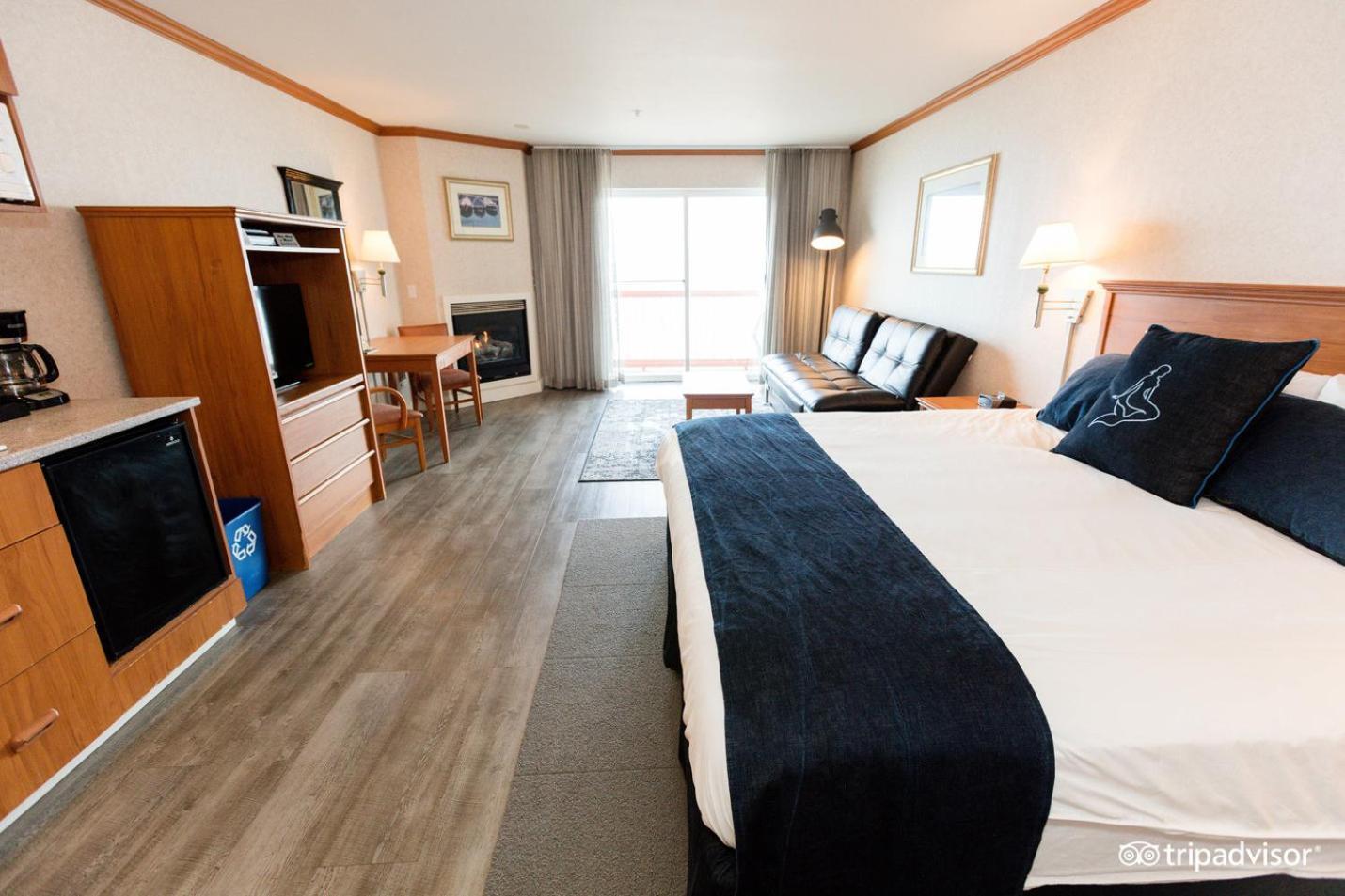 Surftides Hotel photo 35