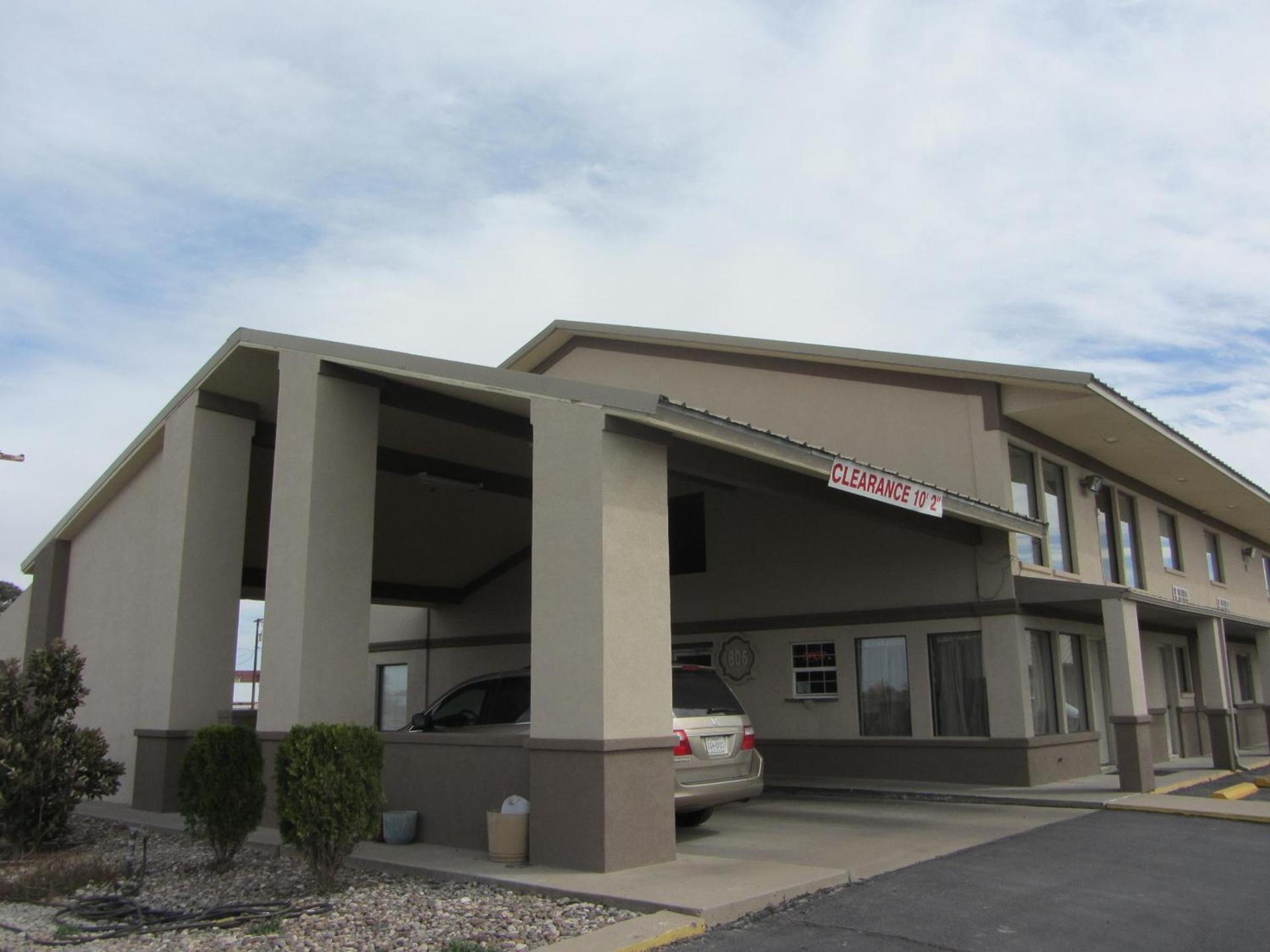 Texan Inn and Suites Monahans photo 2