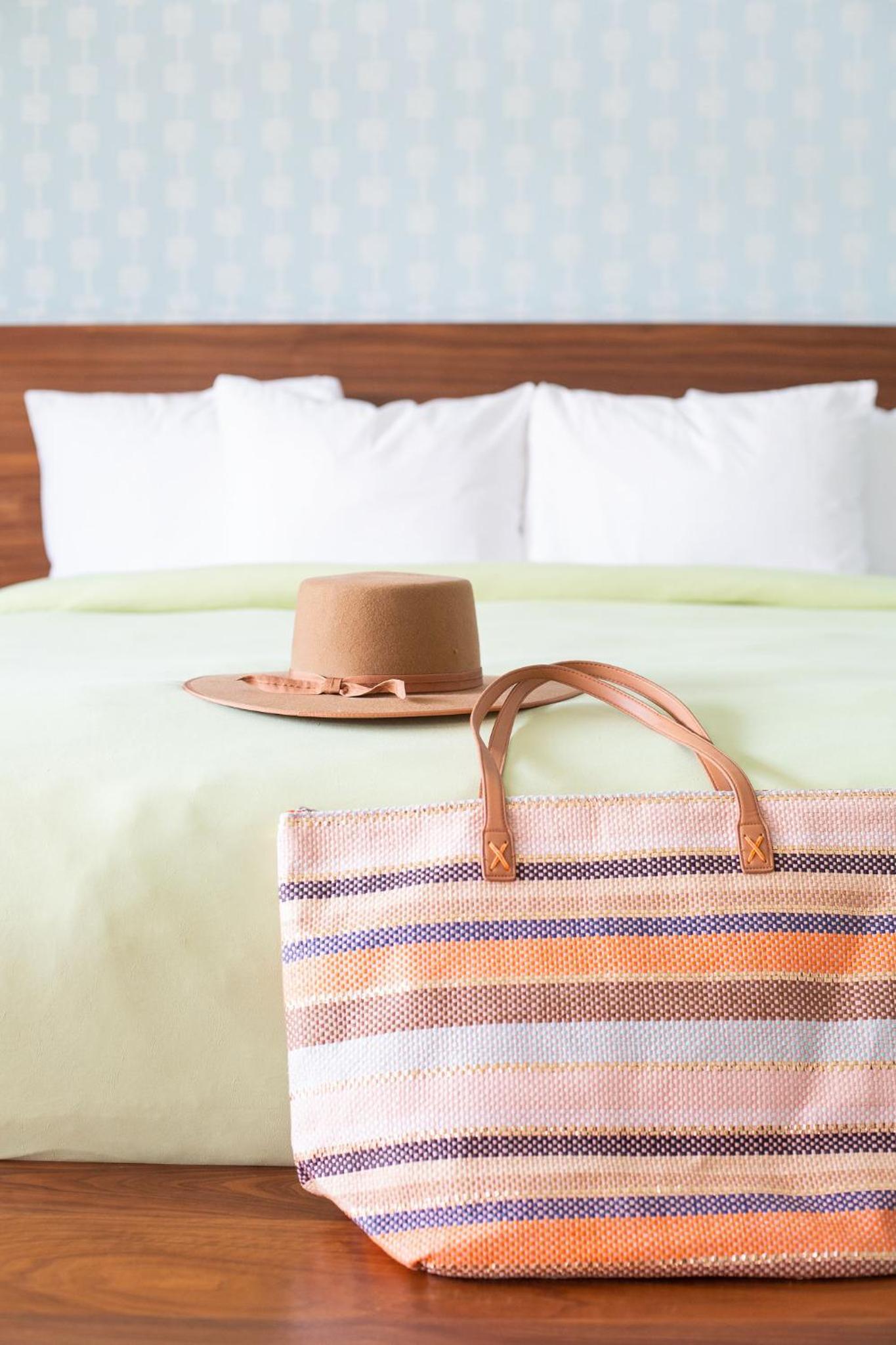 The Skylark, a Palm Springs Hotel photo 2