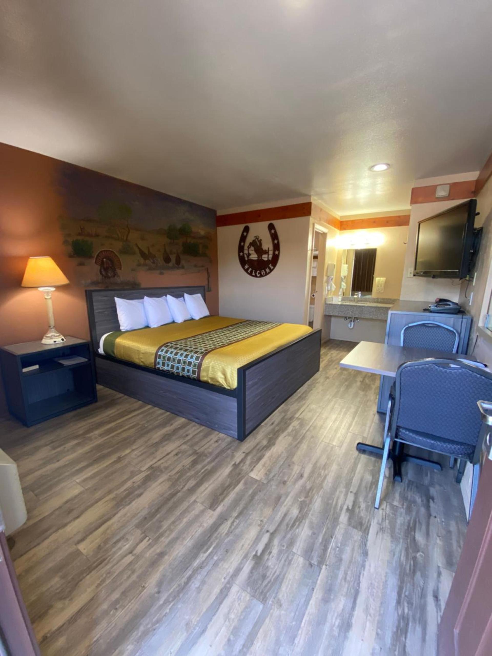 Americas Best Value Inn - Legend's Inn photo 23