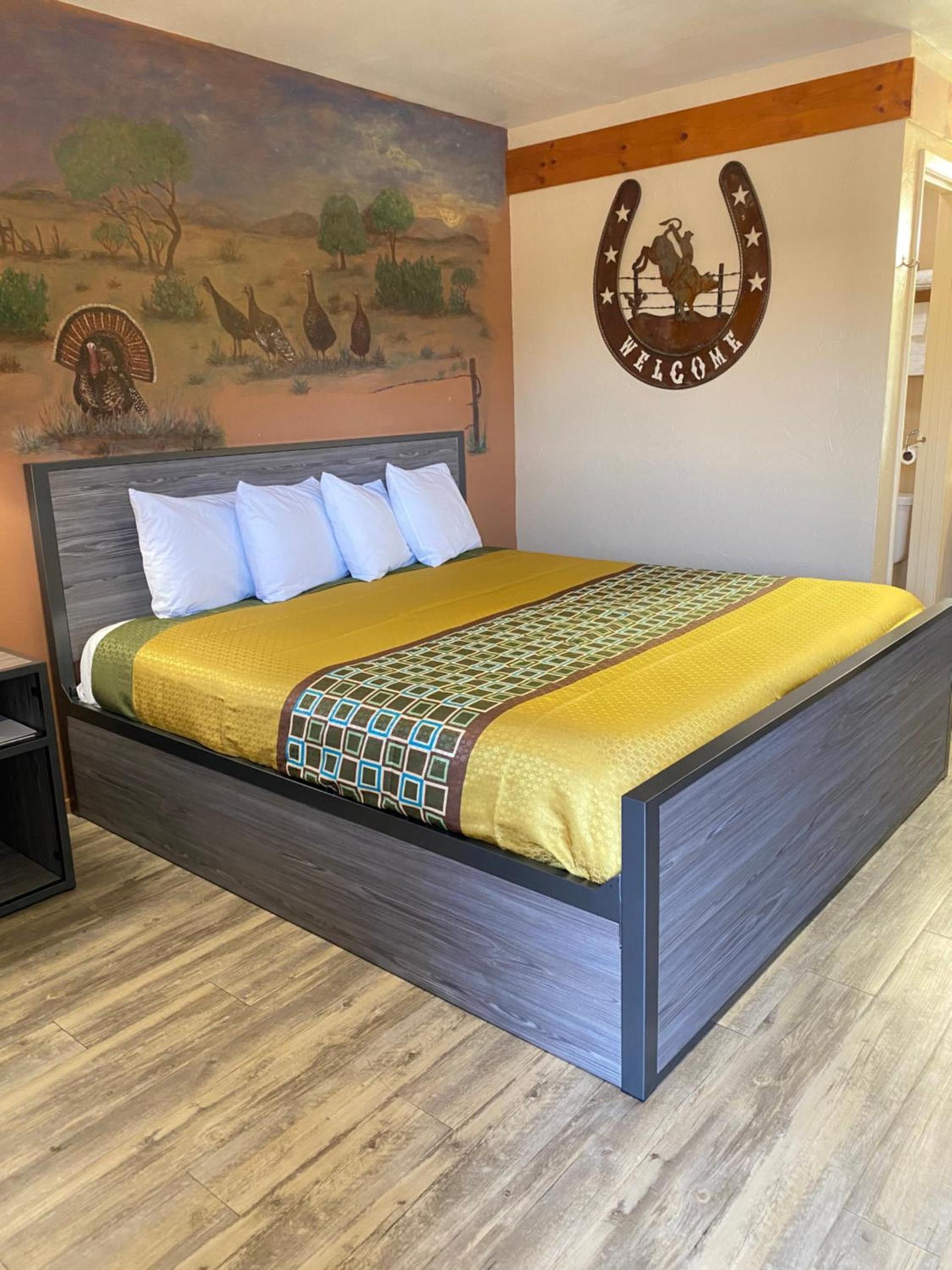 Americas Best Value Inn - Legend's Inn photo 28