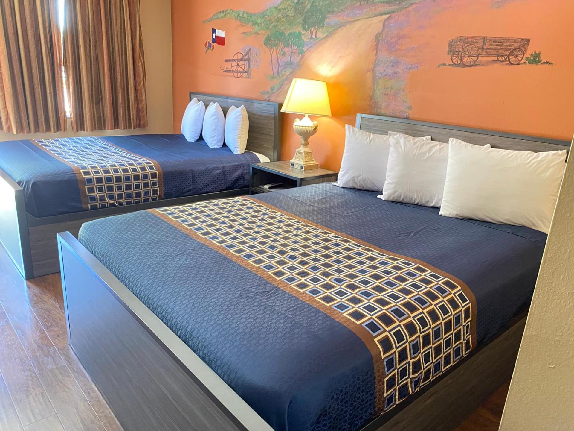 Americas Best Value Inn - Legend's Inn photo 9