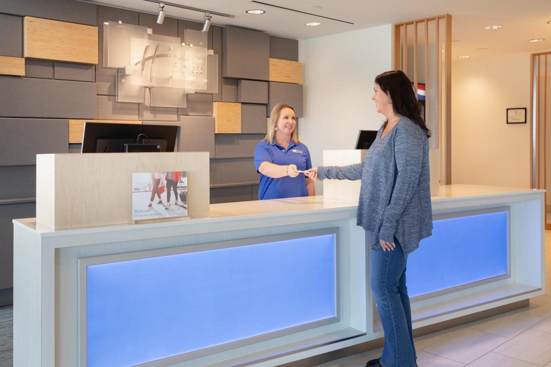 Holiday Inn Express & Suites - Ely by IHG photo 8