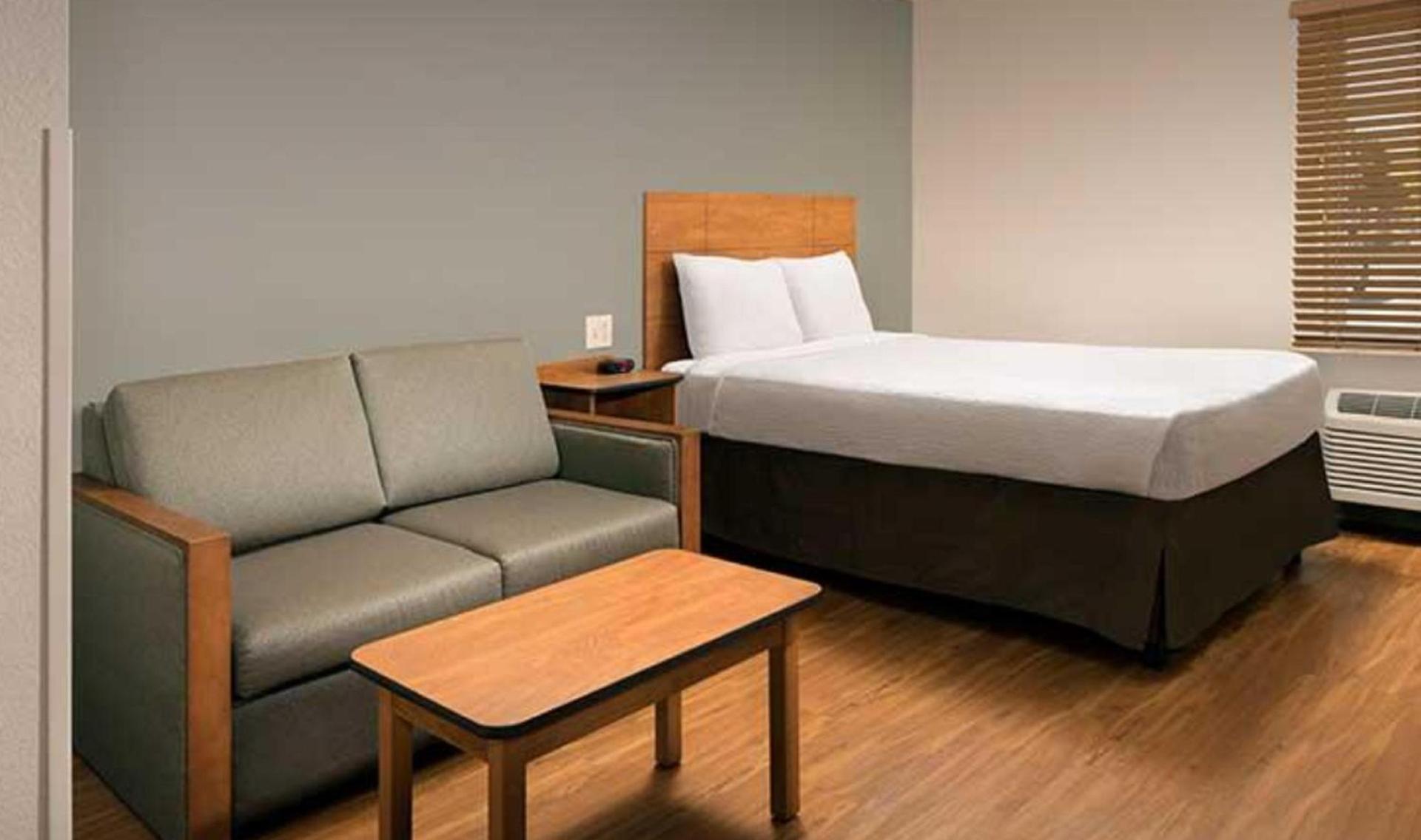 WoodSpring Suites Allentown photo 13
