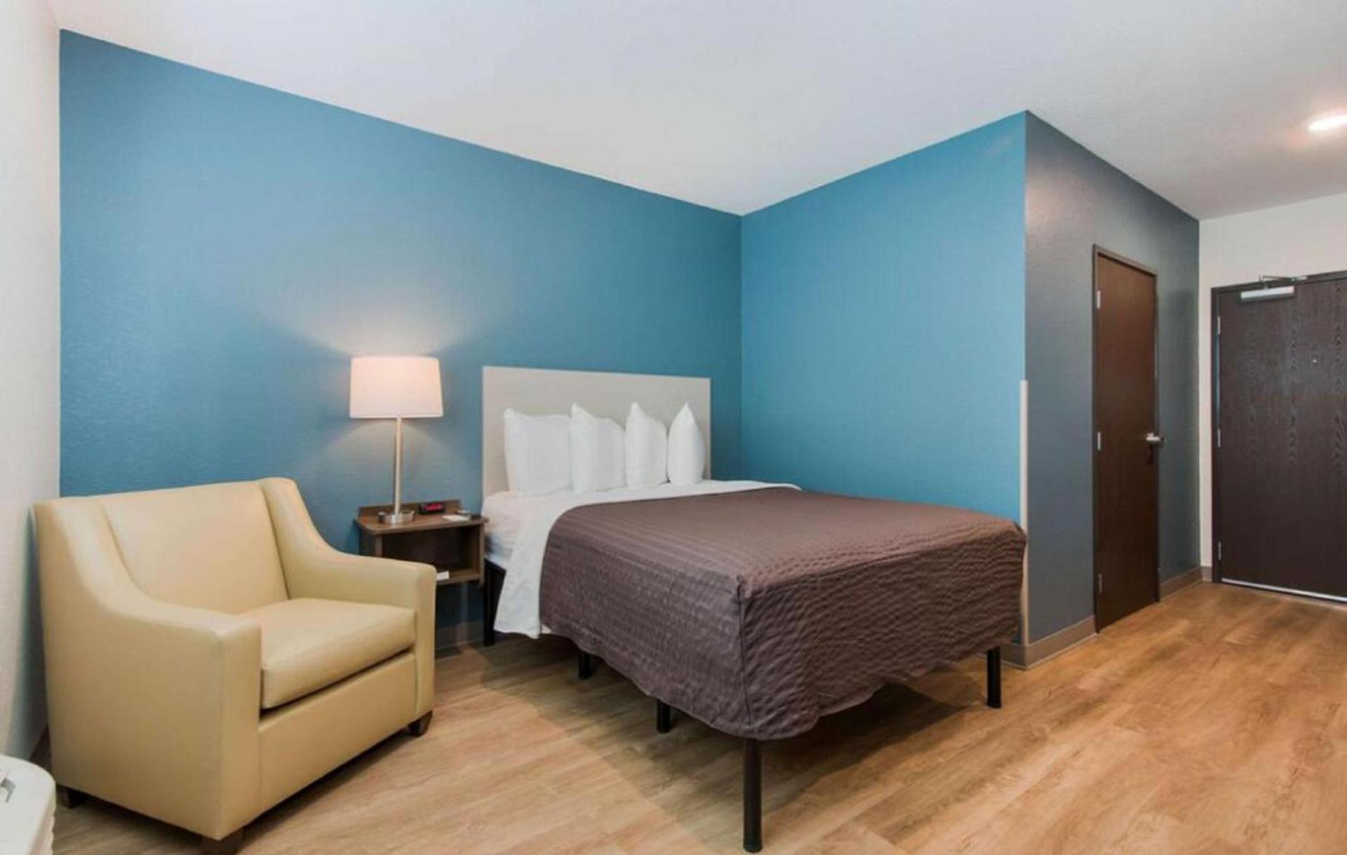 WoodSpring Suites Allentown photo 27