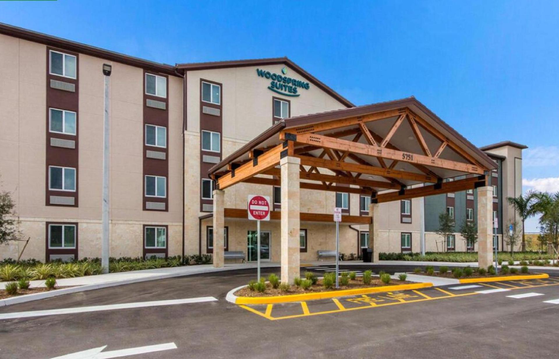WoodSpring Suites Allentown photo 37