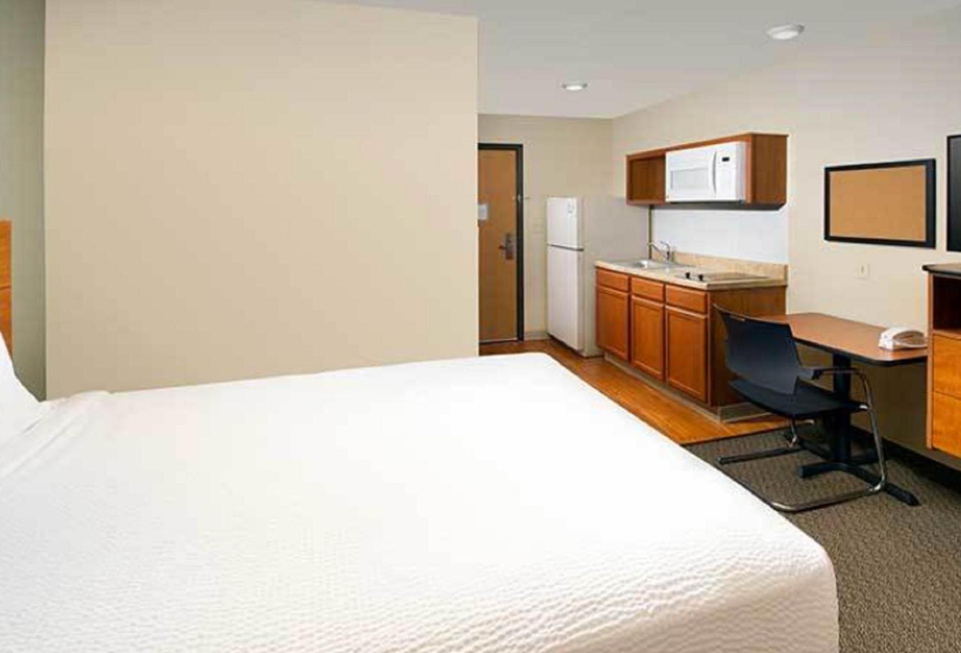 WoodSpring Suites Allentown photo 45