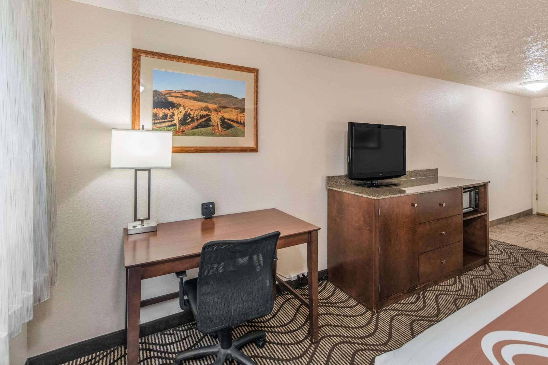 Quality Inn & Suites Downtown Walla Walla photo 10