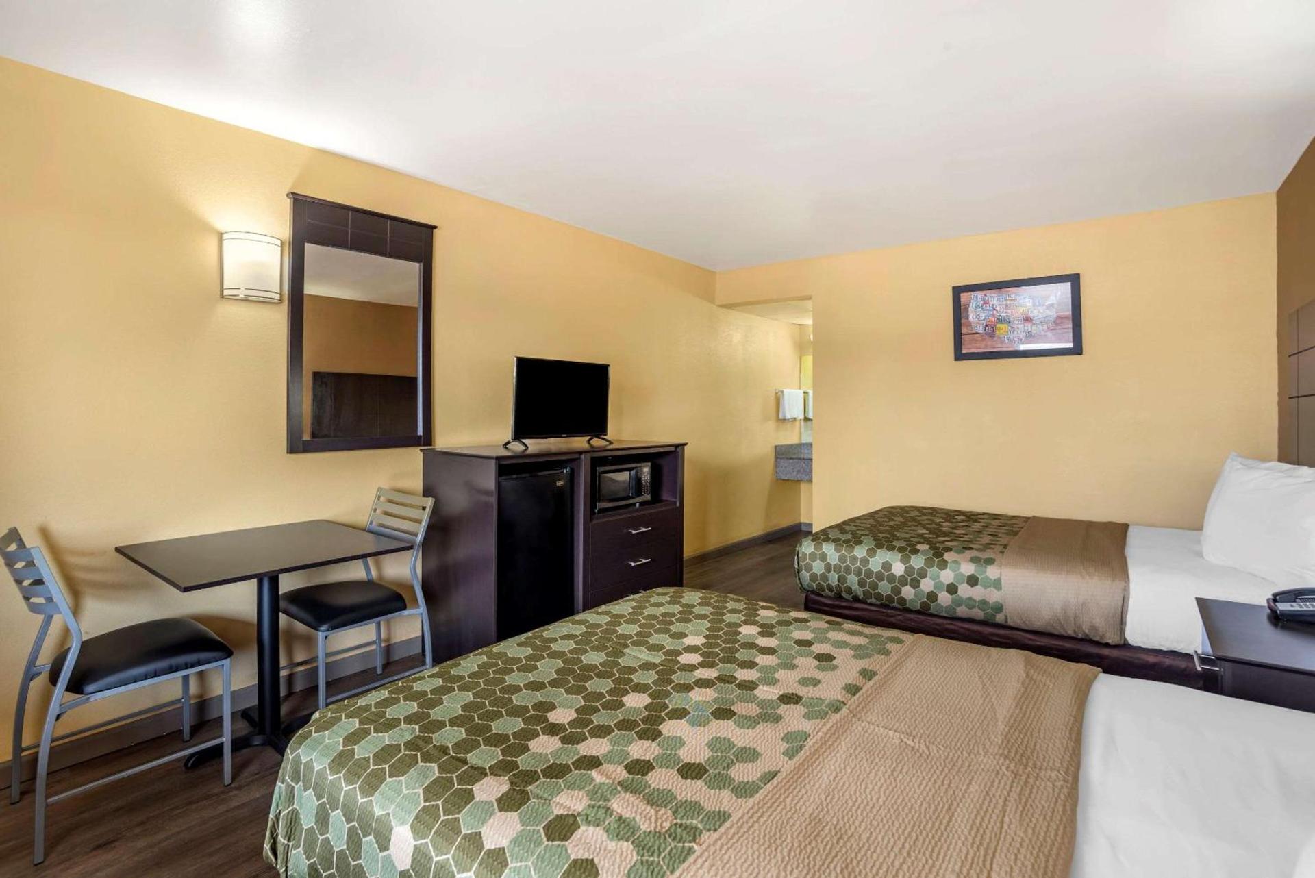 Econo Lodge Easton Route 50 photo 6
