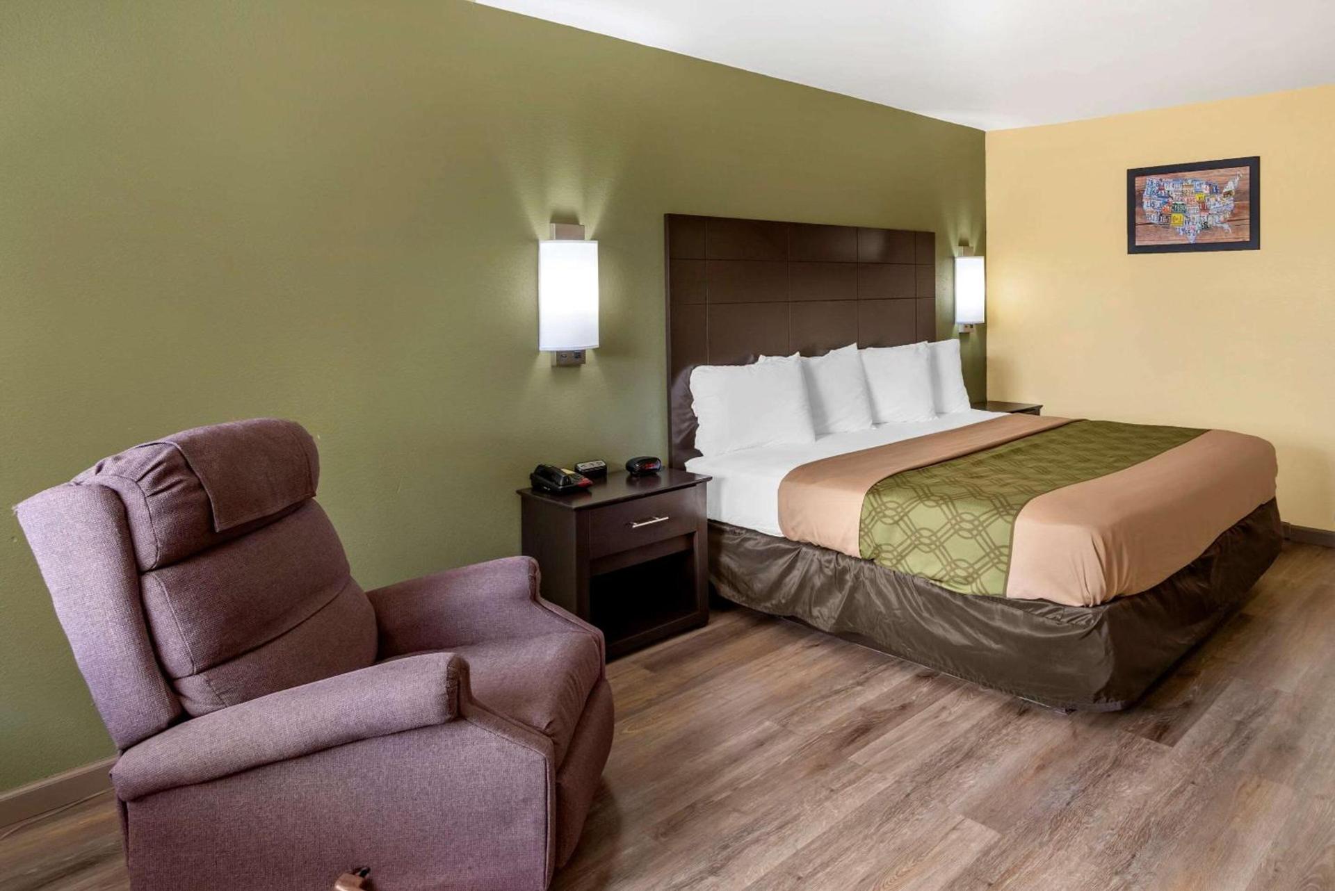 Econo Lodge Easton Route 50 photo 14