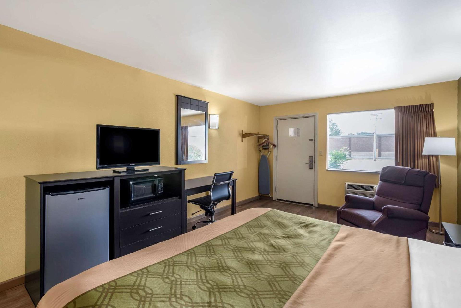Econo Lodge Easton Route 50 photo 16