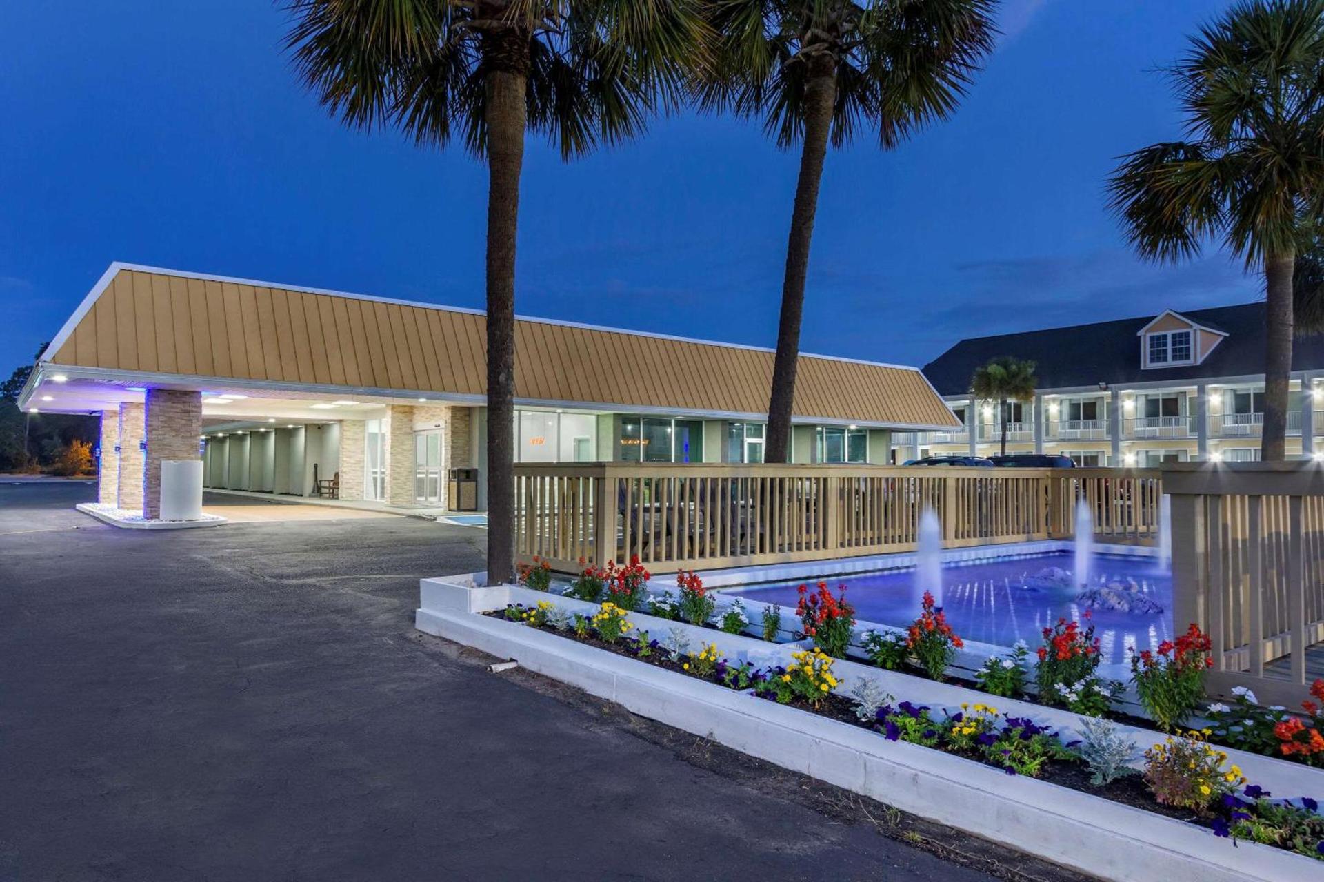 Baymont by Wyndham Pawleys Island photo 7