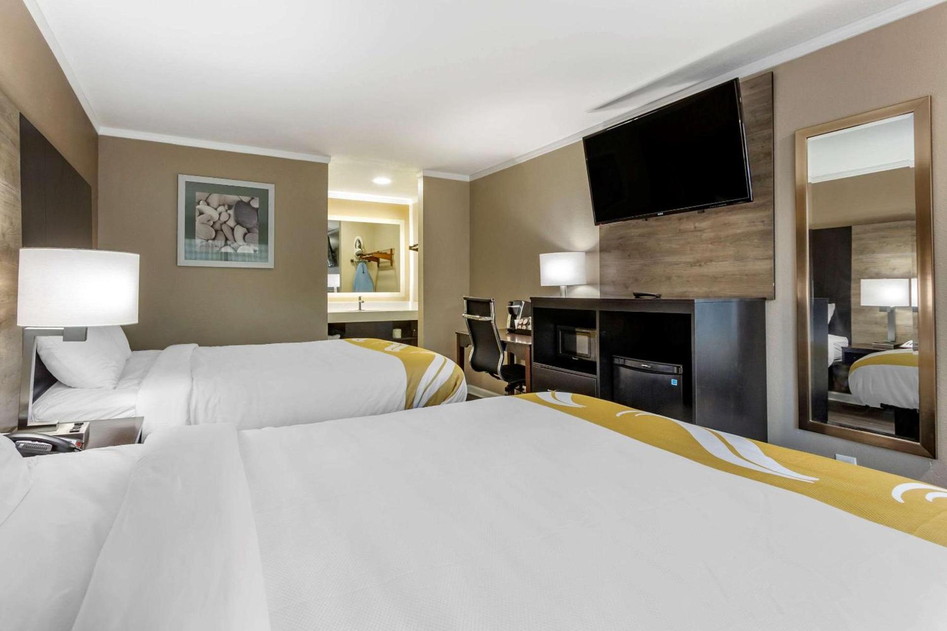 Baymont by Wyndham Pawleys Island photo 17