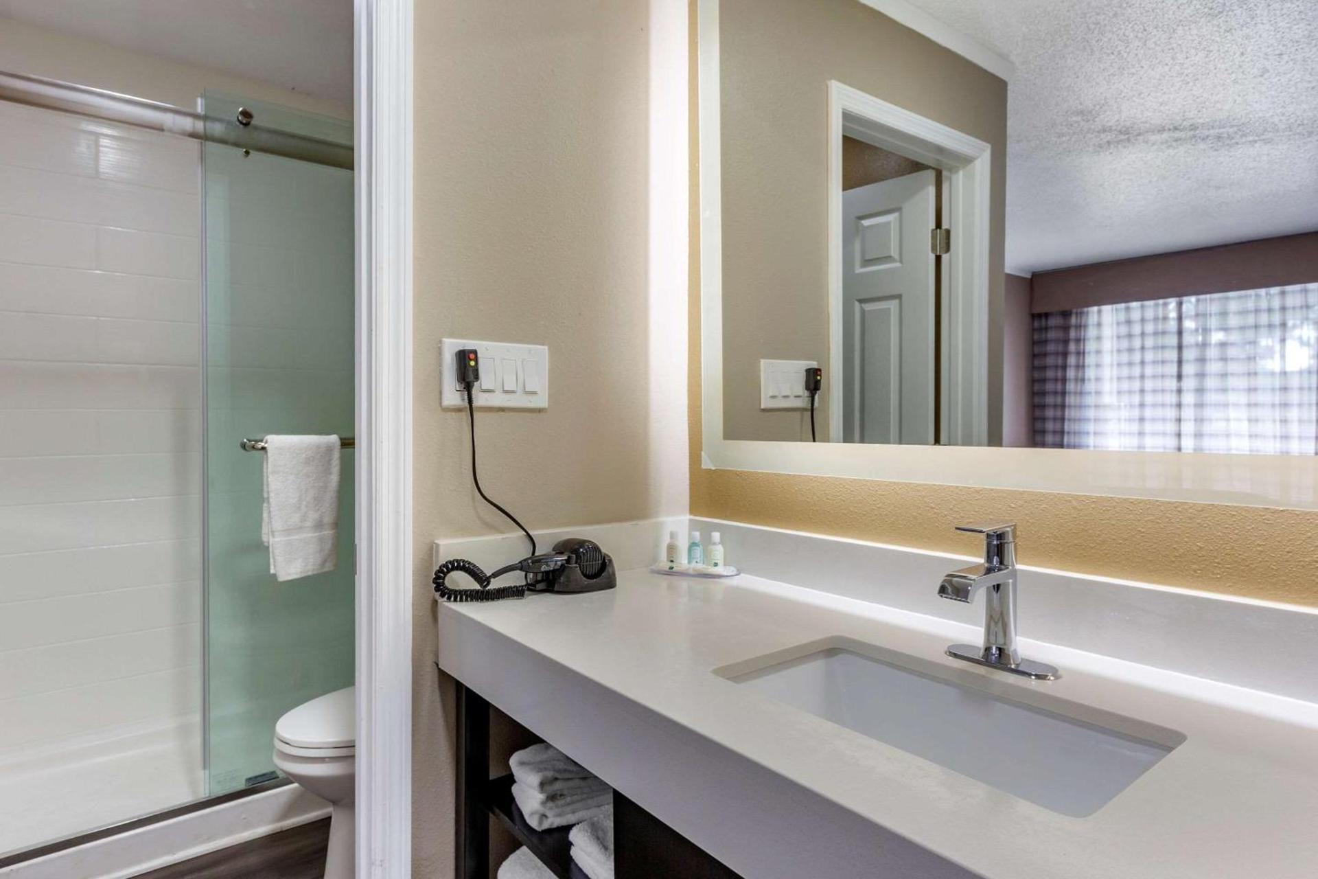 Baymont by Wyndham Pawleys Island photo 22