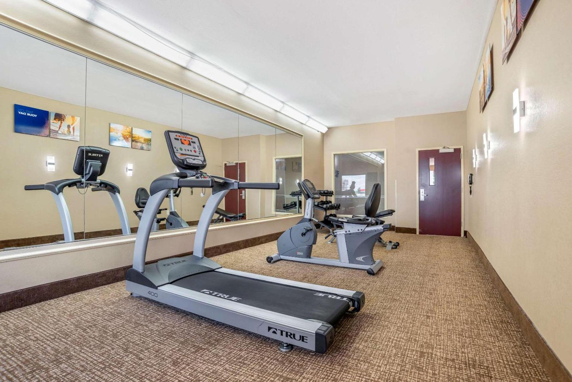 Comfort Inn & Suites Marianna I-10 photo 29