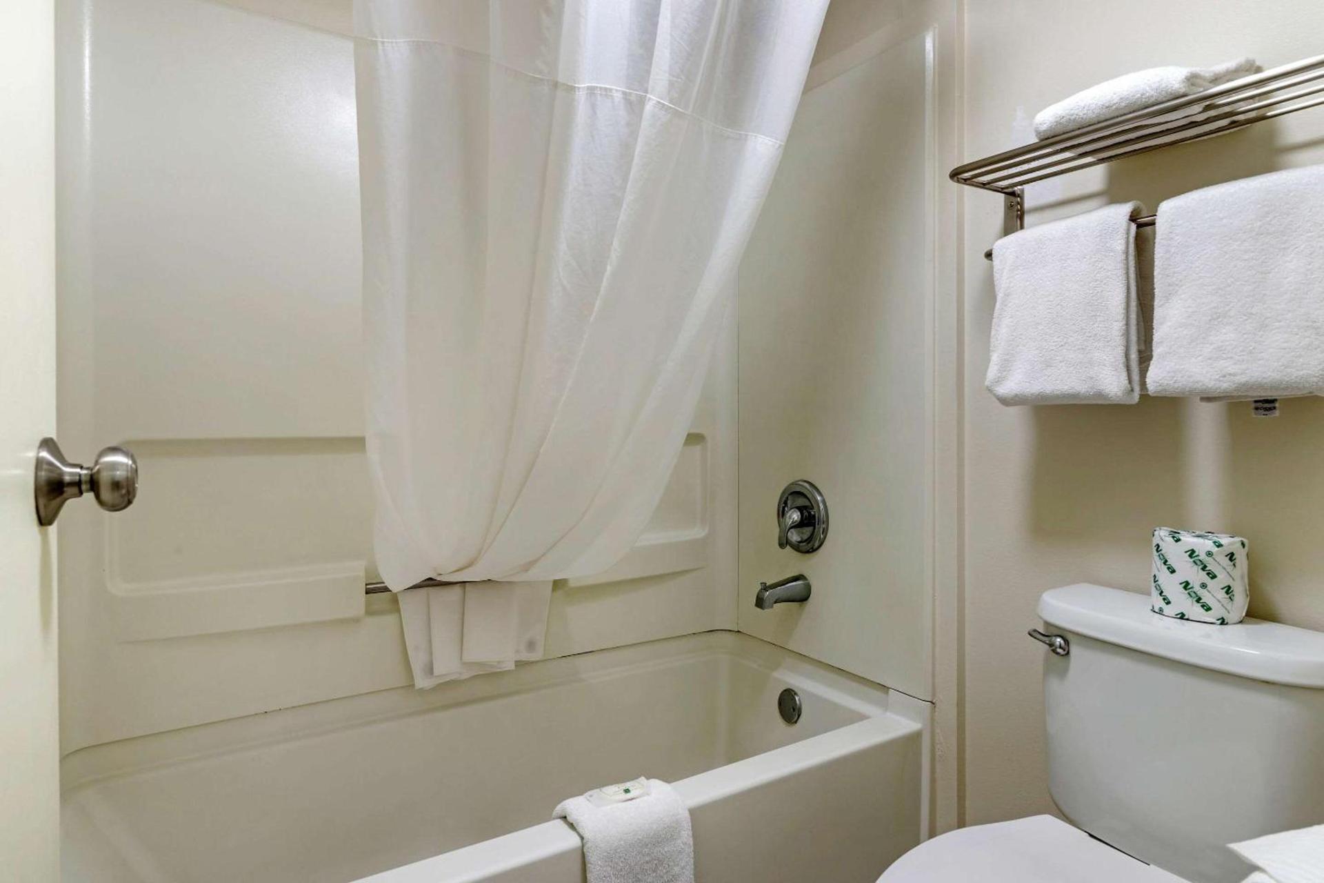 Quality Inn Brunswick photo 13