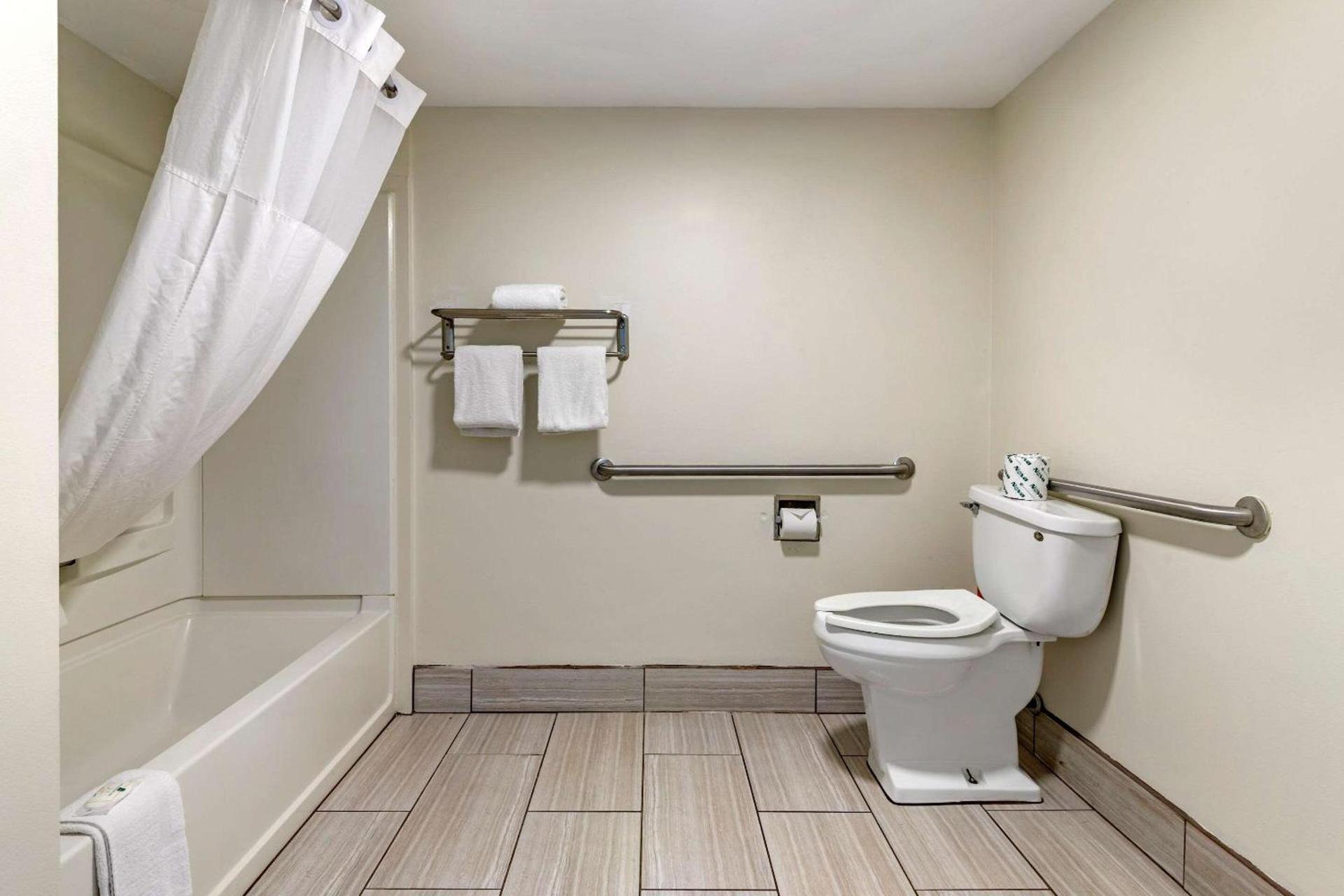 Quality Inn Brunswick photo 21