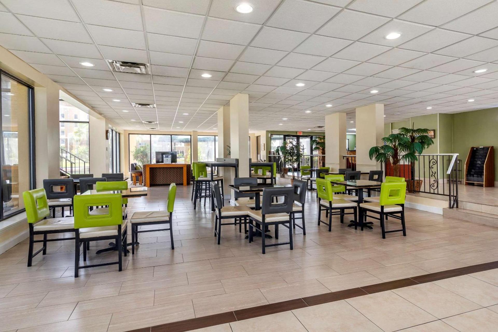 Quality Inn Brunswick photo 39