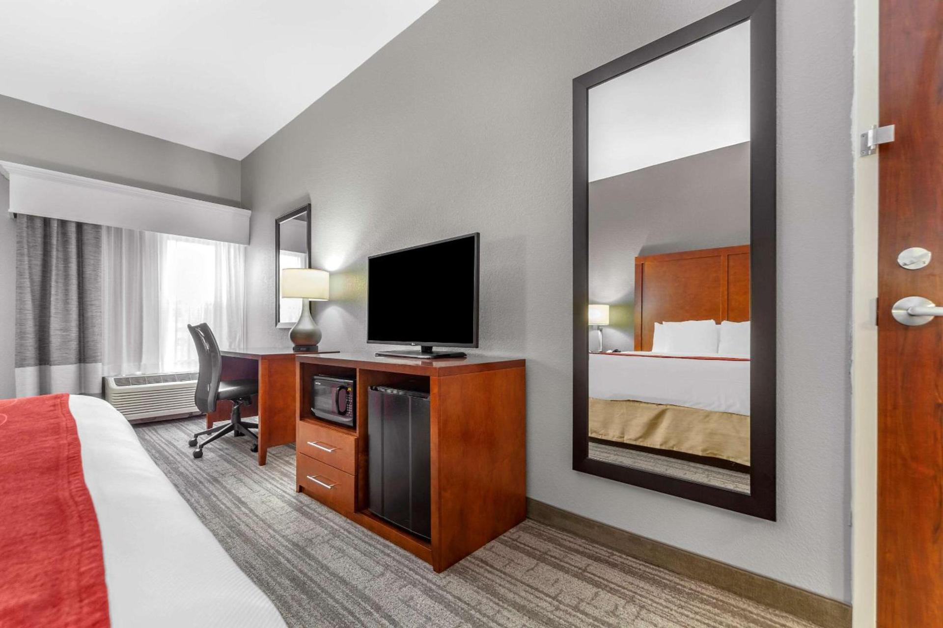 Comfort Inn Kearney I-80 photo 9