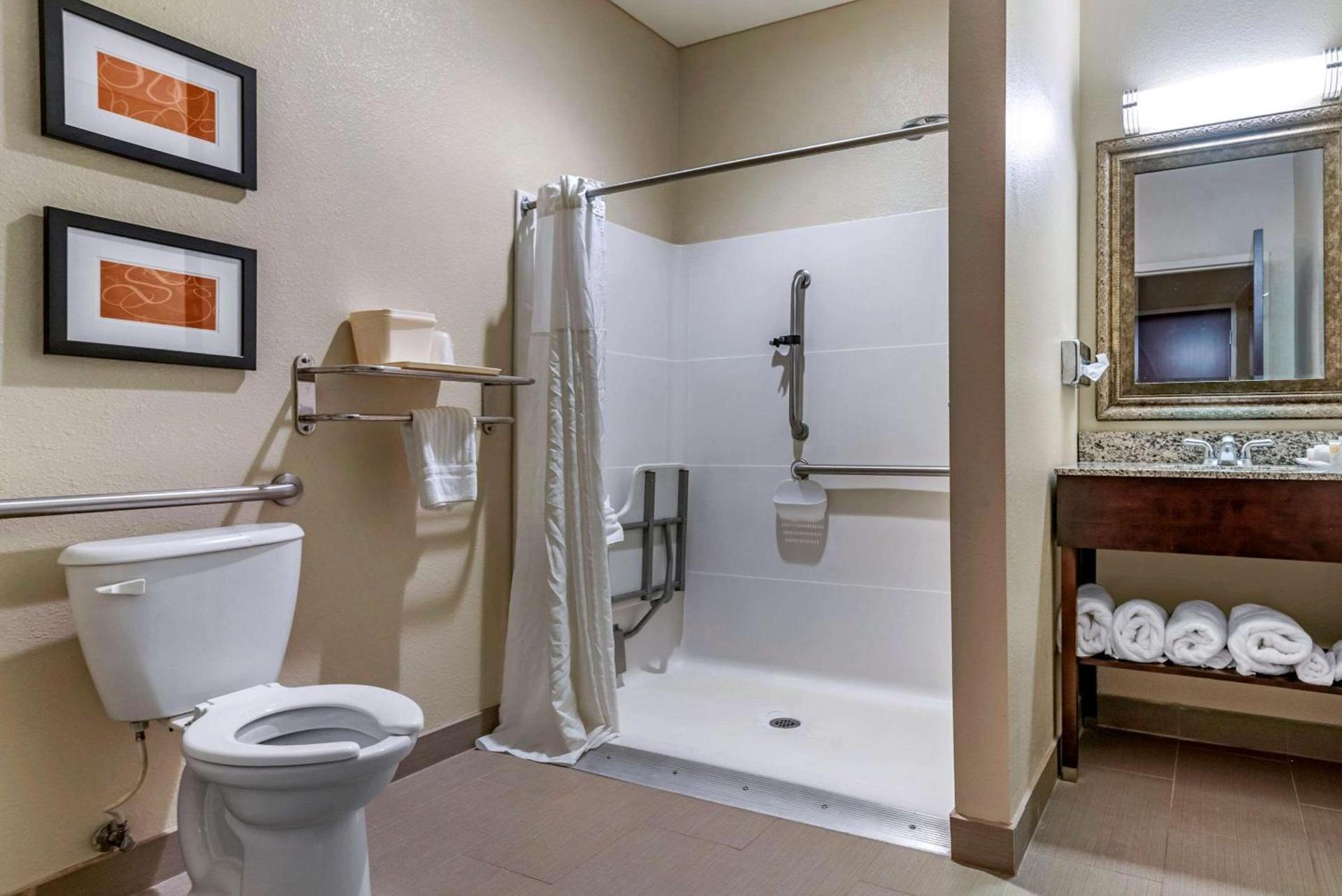 Comfort Suites Biloxi/Ocean Springs photo 14