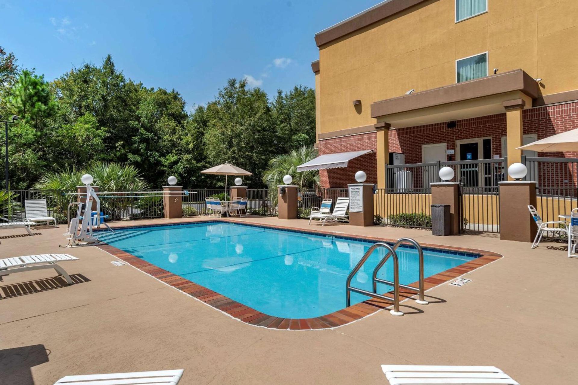 Comfort Suites Biloxi/Ocean Springs photo 15