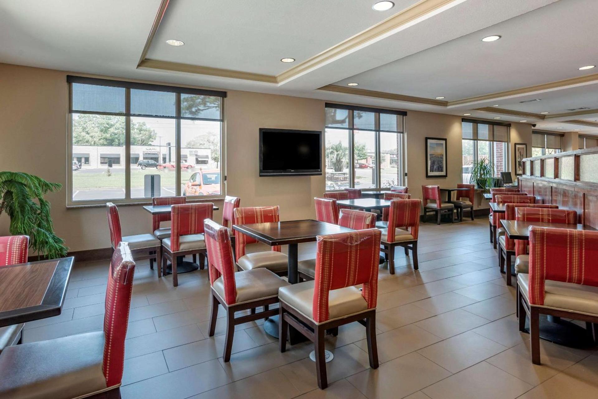 Comfort Suites Biloxi/Ocean Springs photo 23